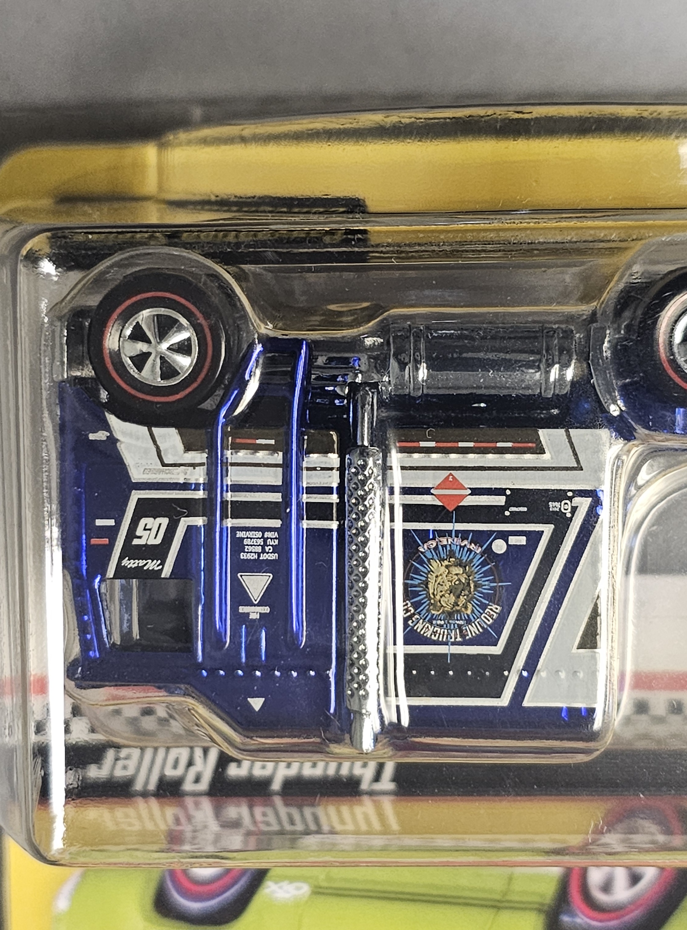 Mattel Hot Wheels Die-Cast Convention Thunder Roller