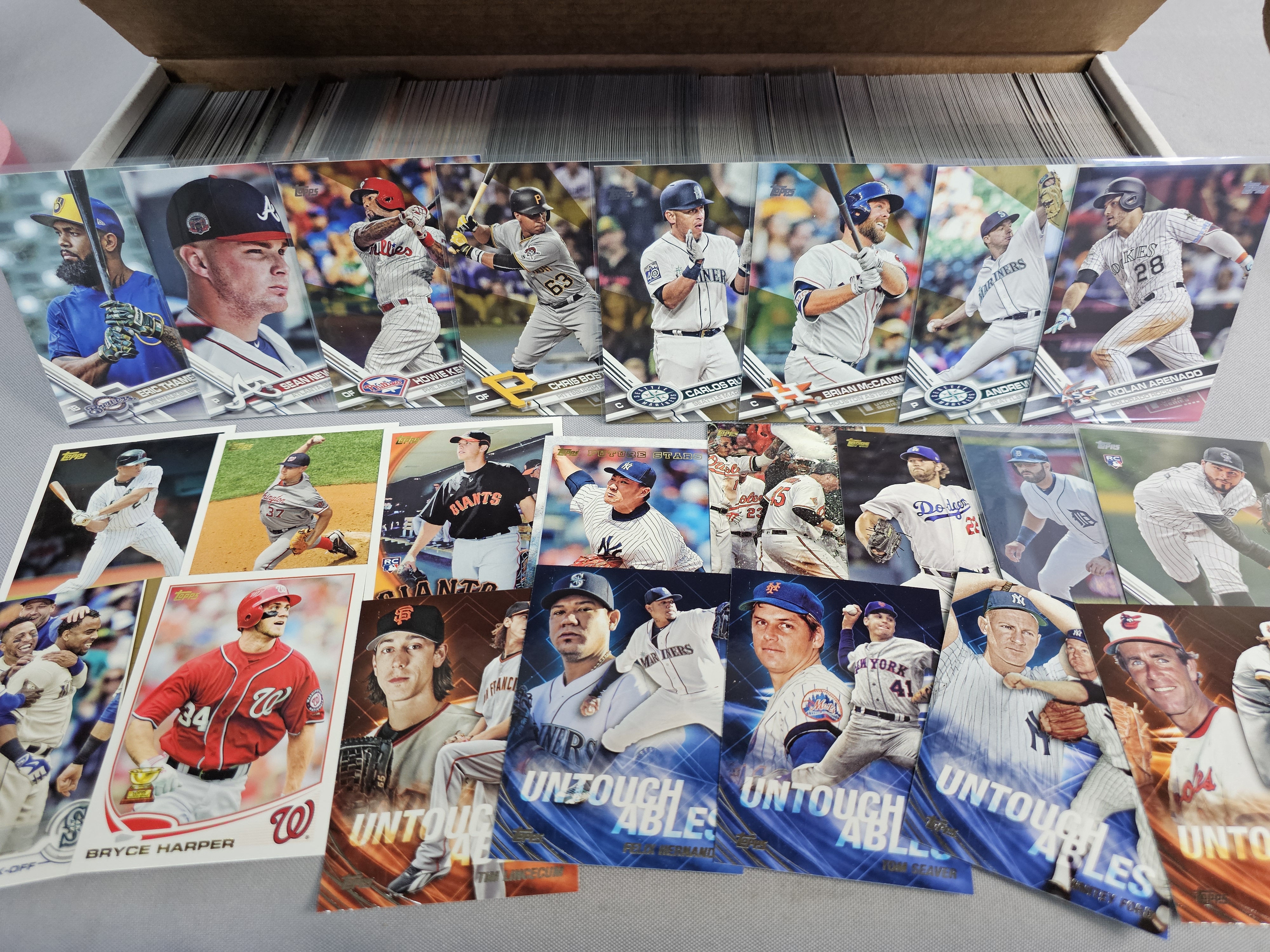 Large Assorted Baseball Card Collection
