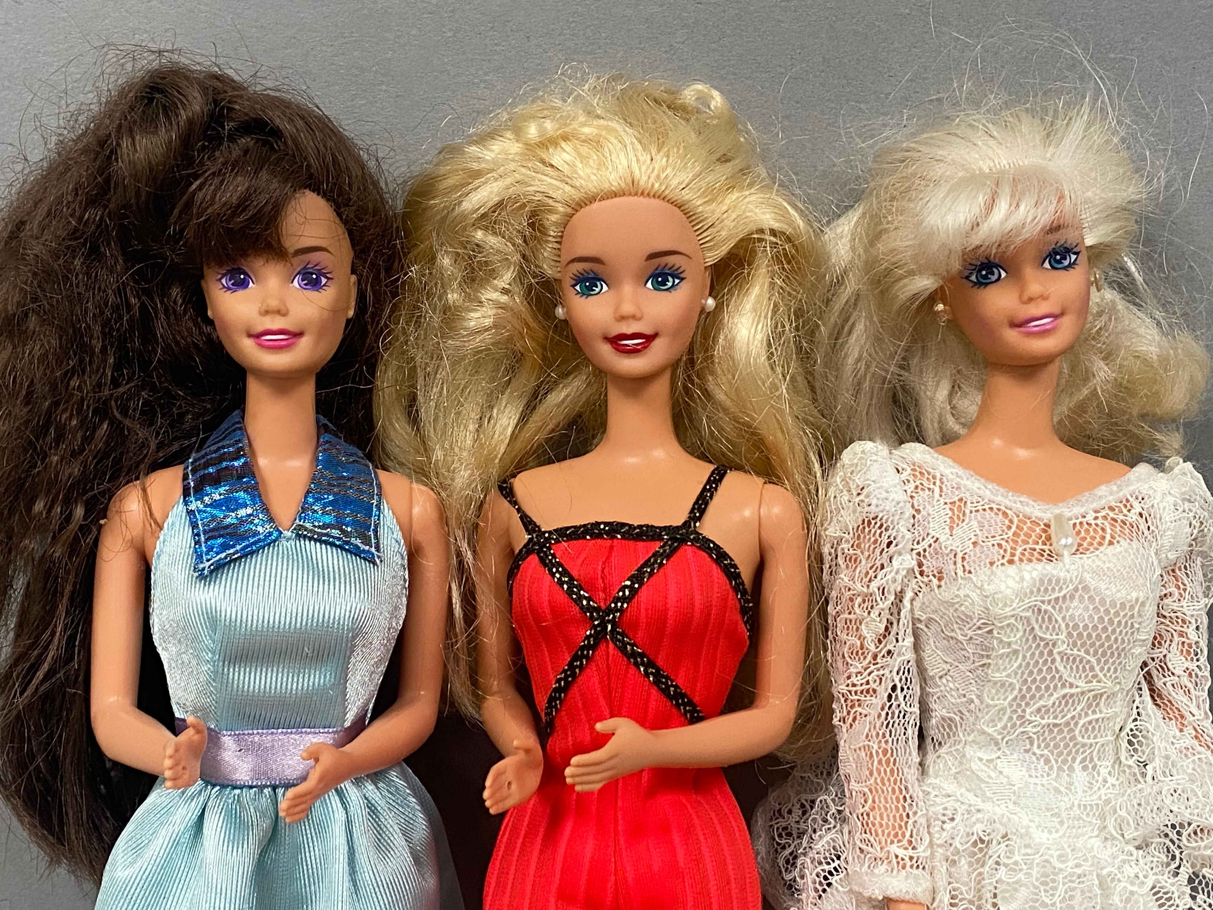 6 Mattel Barbie Dolls