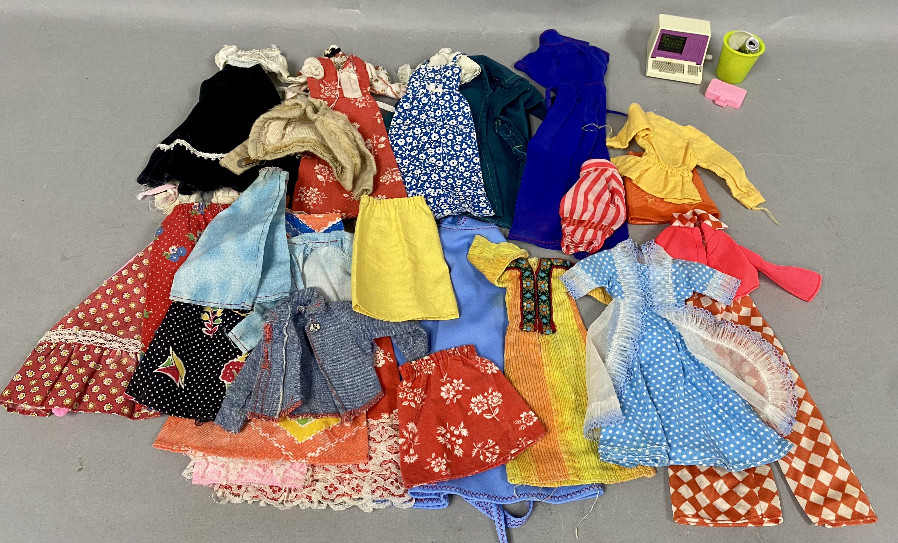 Vintage Doll Clothing & Accessories
