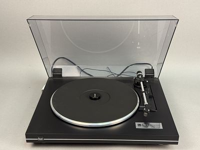 Dual CS 431 Belt Drive Turntable. A vintage belt-drive auto-return turntable model CS 431 