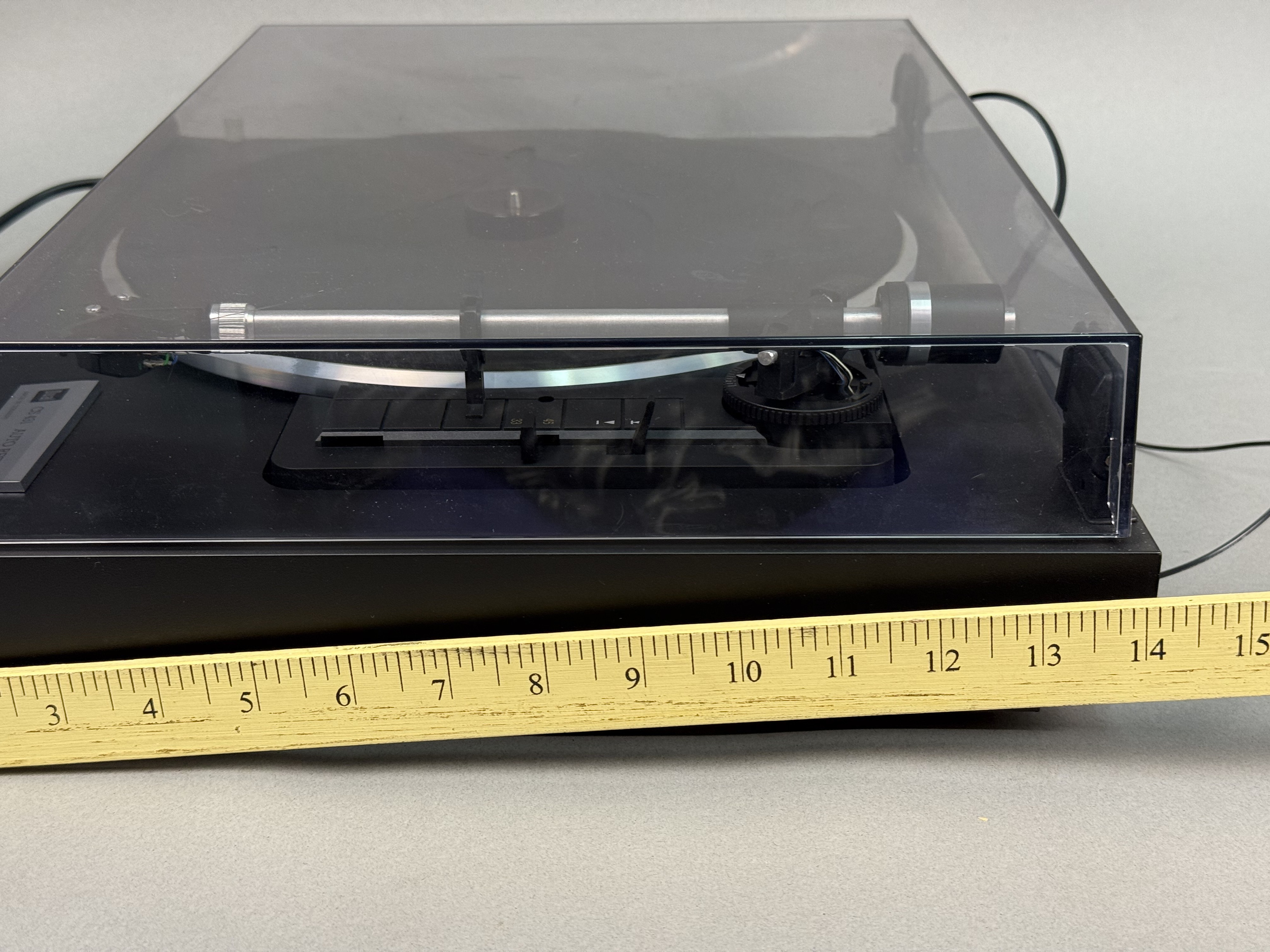 Dual CS 431 Belt Drive Turntable
