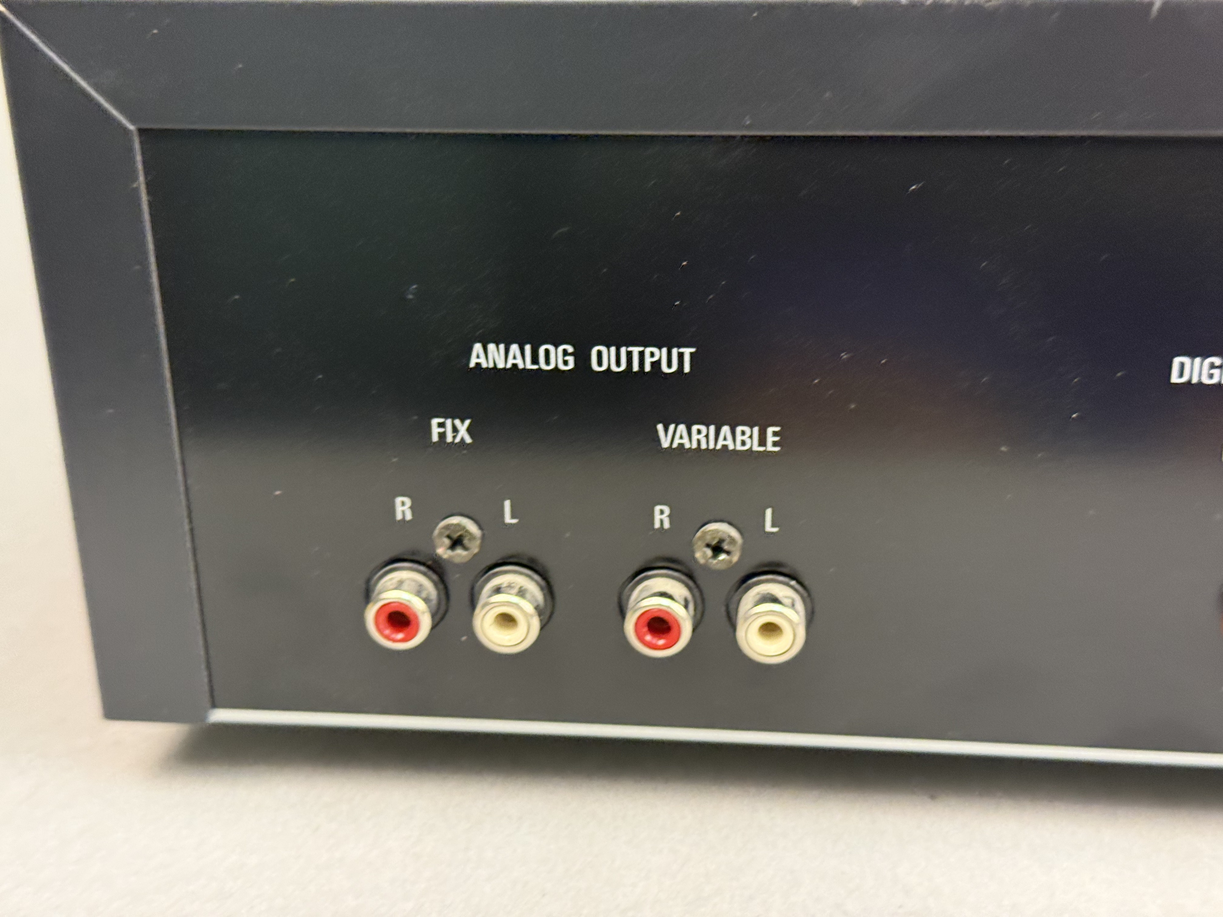 Denon DCM-420 5-Disc CD Changer & Remote