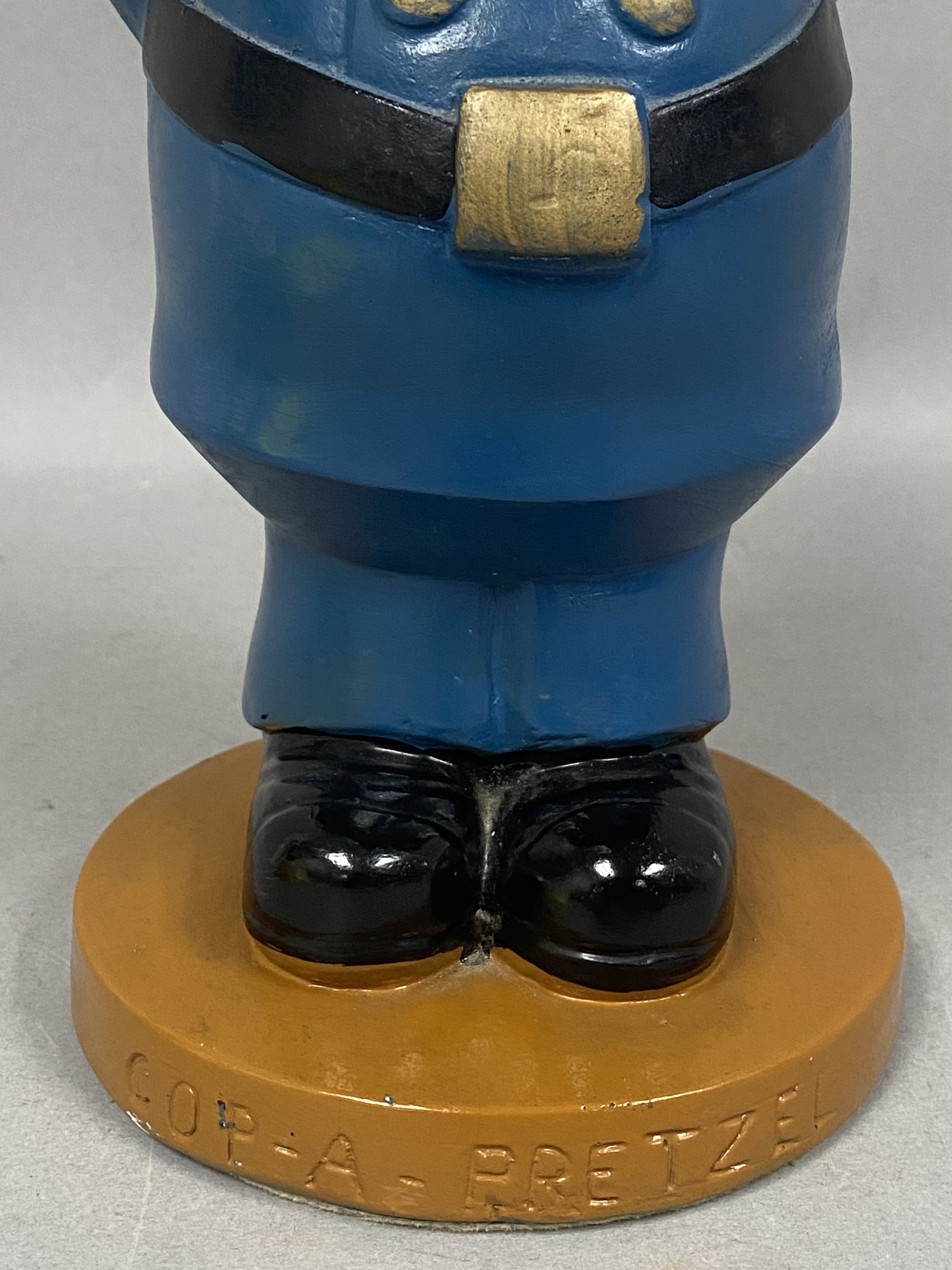 Cop-A-Pretzel Chalkware Policeman Novelty Pretzel Holder