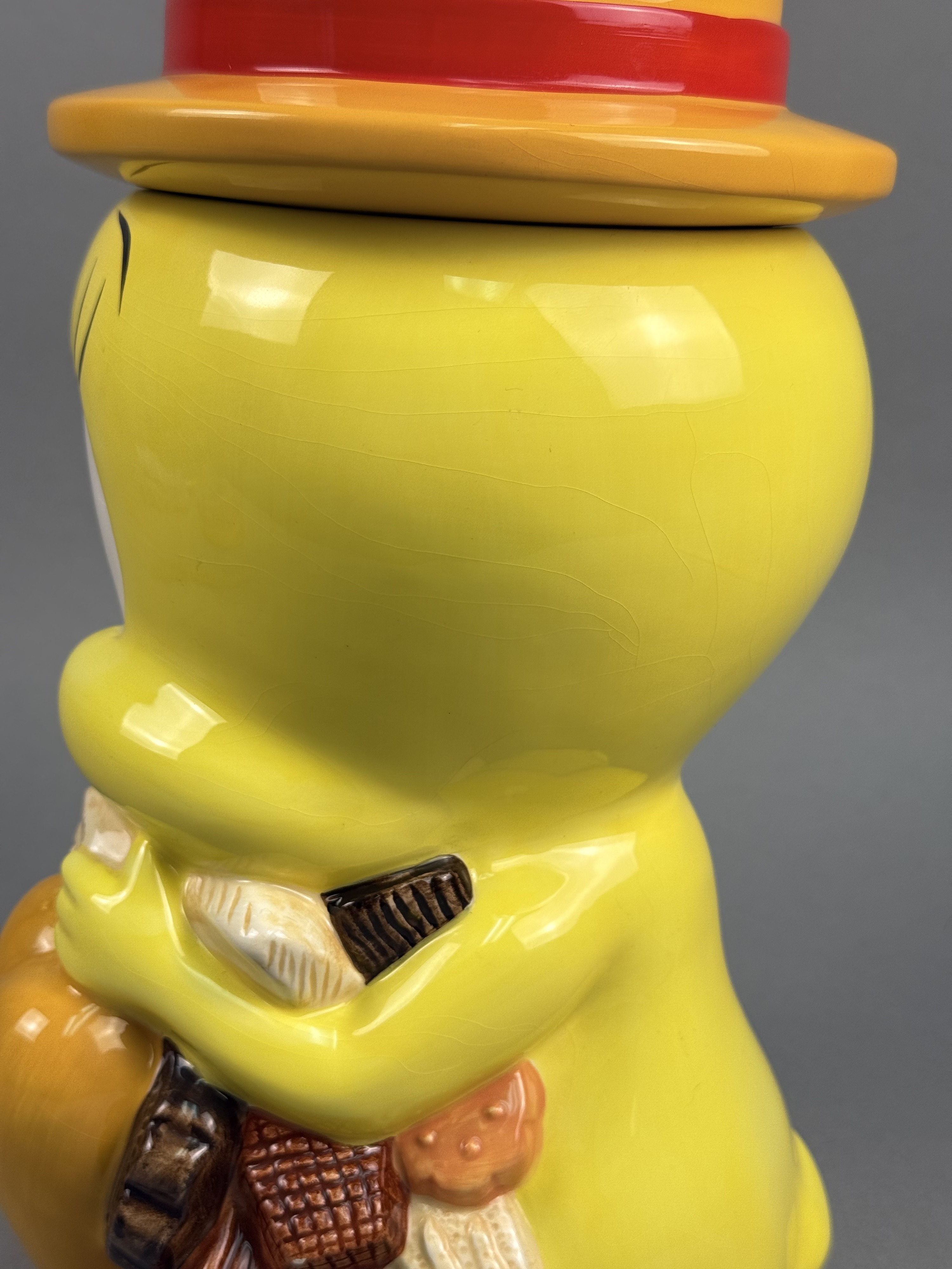 Gibson Looney Tunes Tweety Bird Cookie Jar