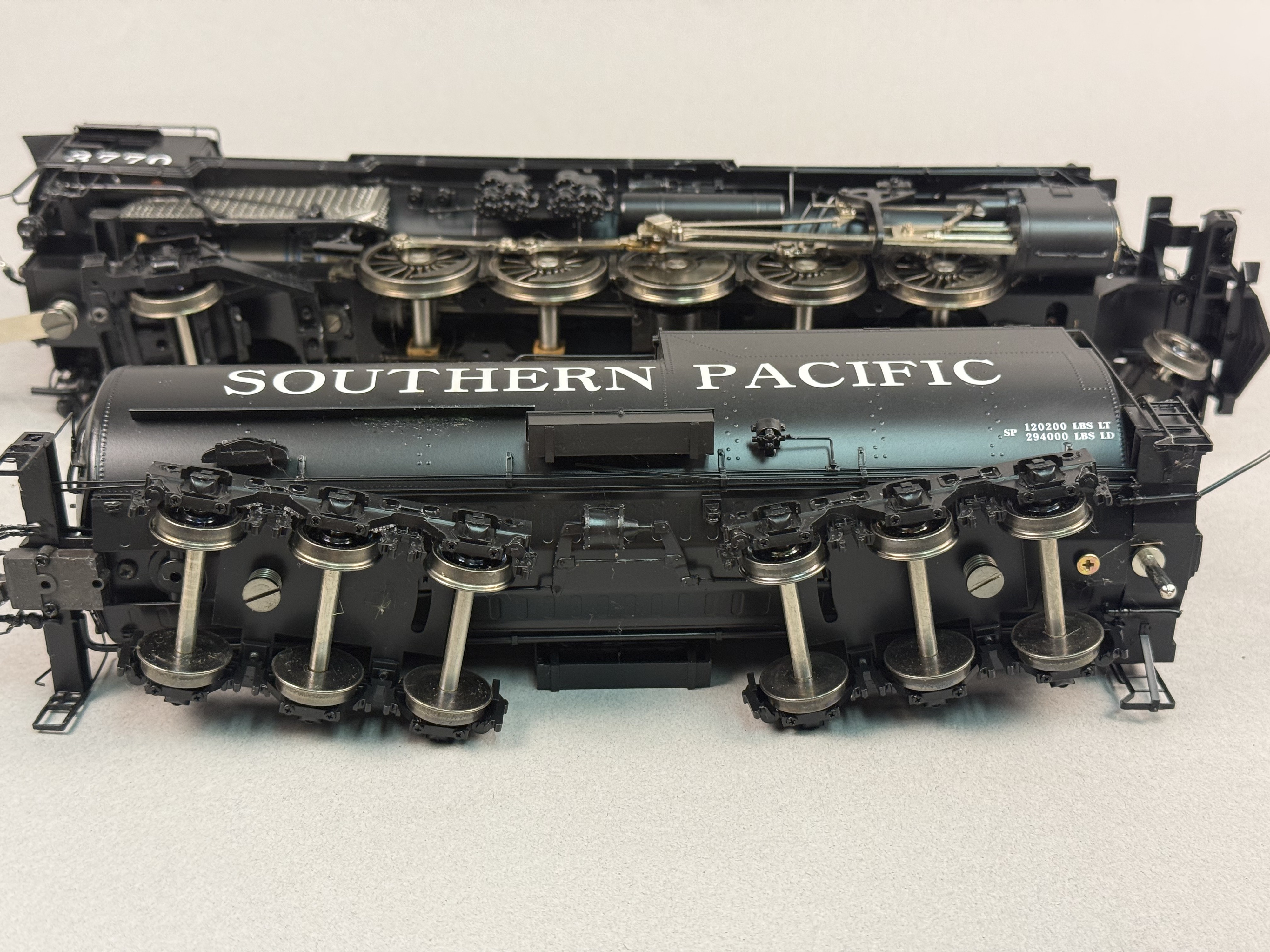 Southern Pacific 3770 Santa Fe Locomotive & Tender