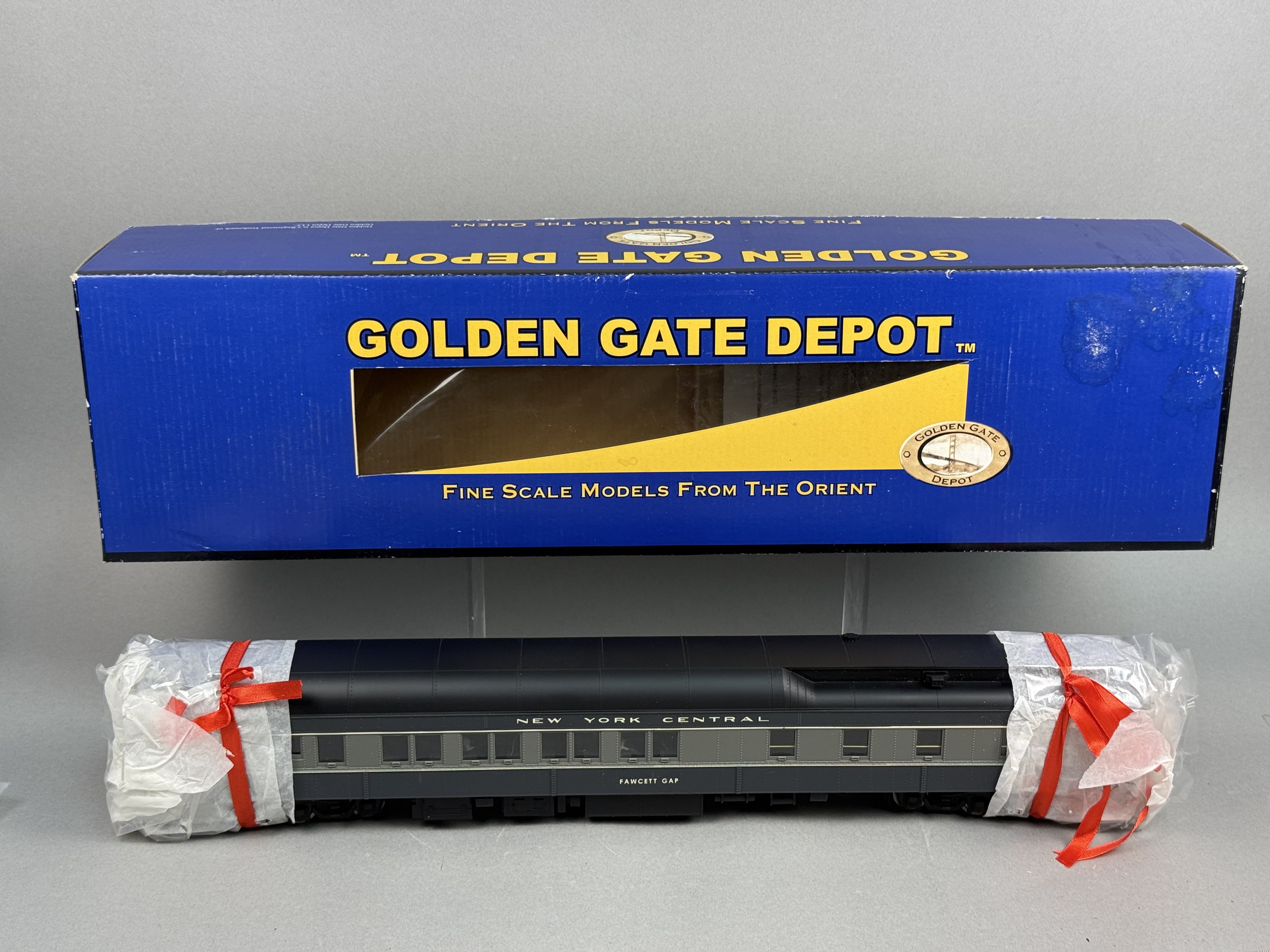 Golden Gate Depot Plastic NYC 8-1-2 Sleeper