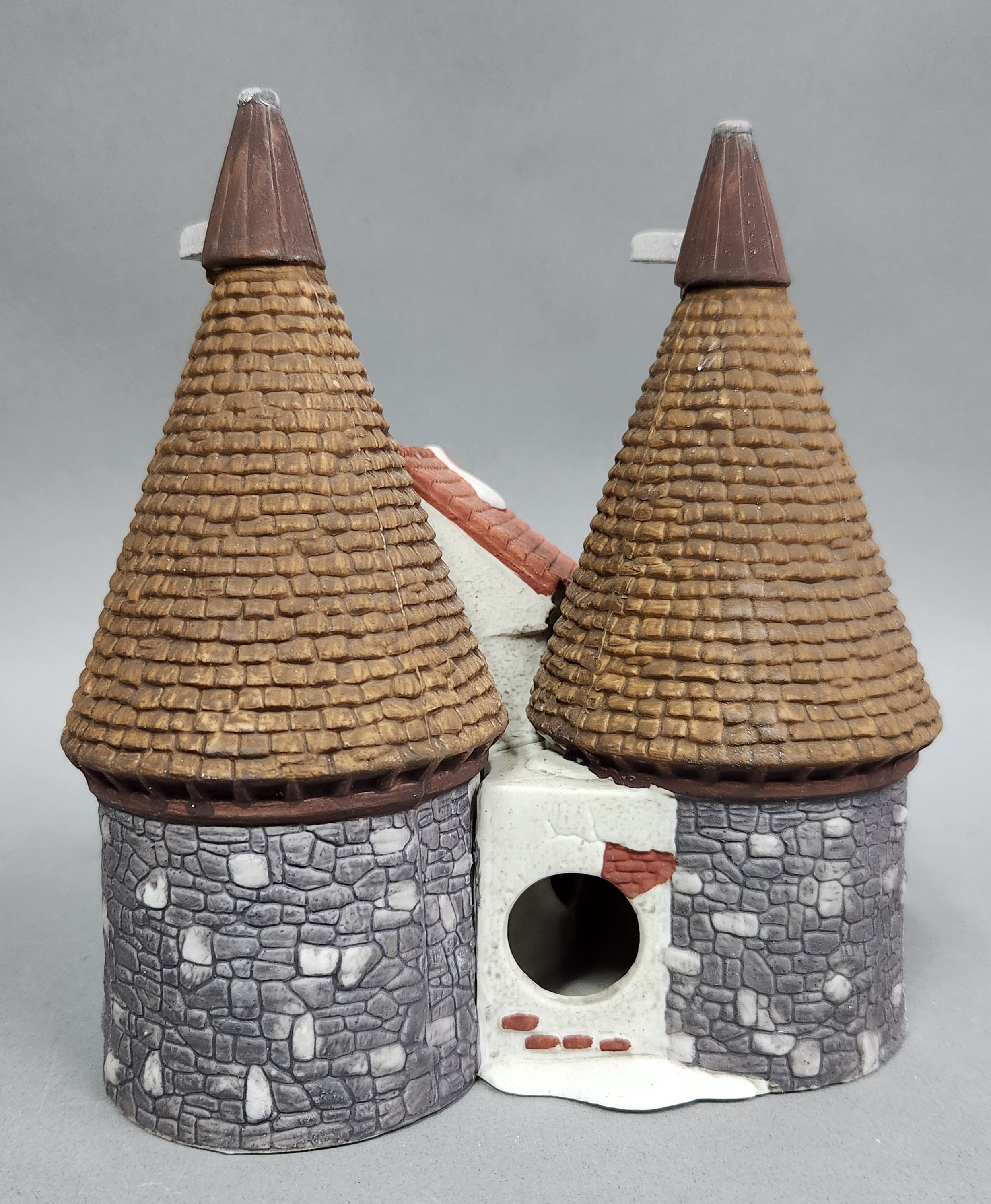 Dept 56 Porcelain Bishops Oast House