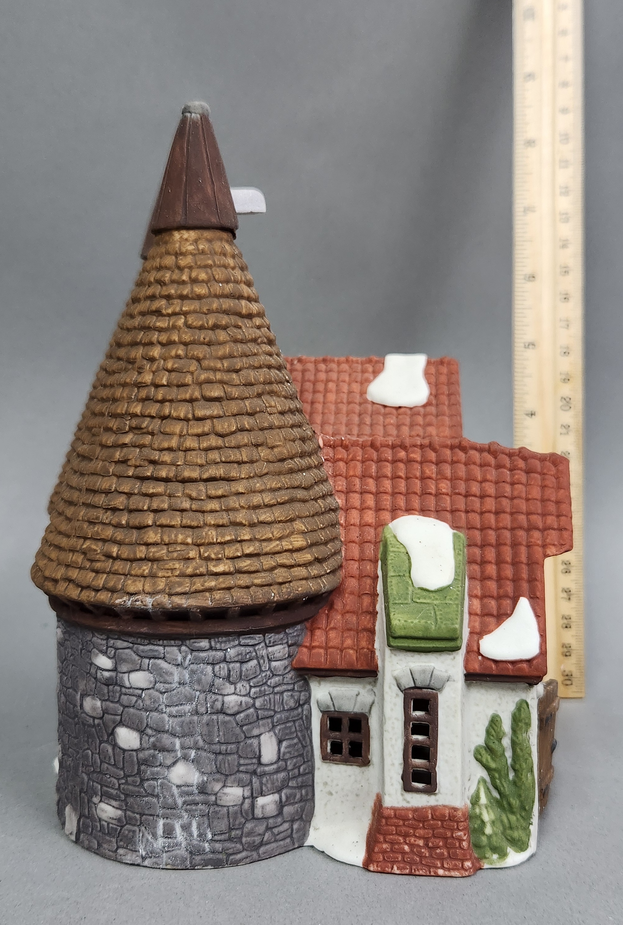 Dept 56 Porcelain Bishops Oast House