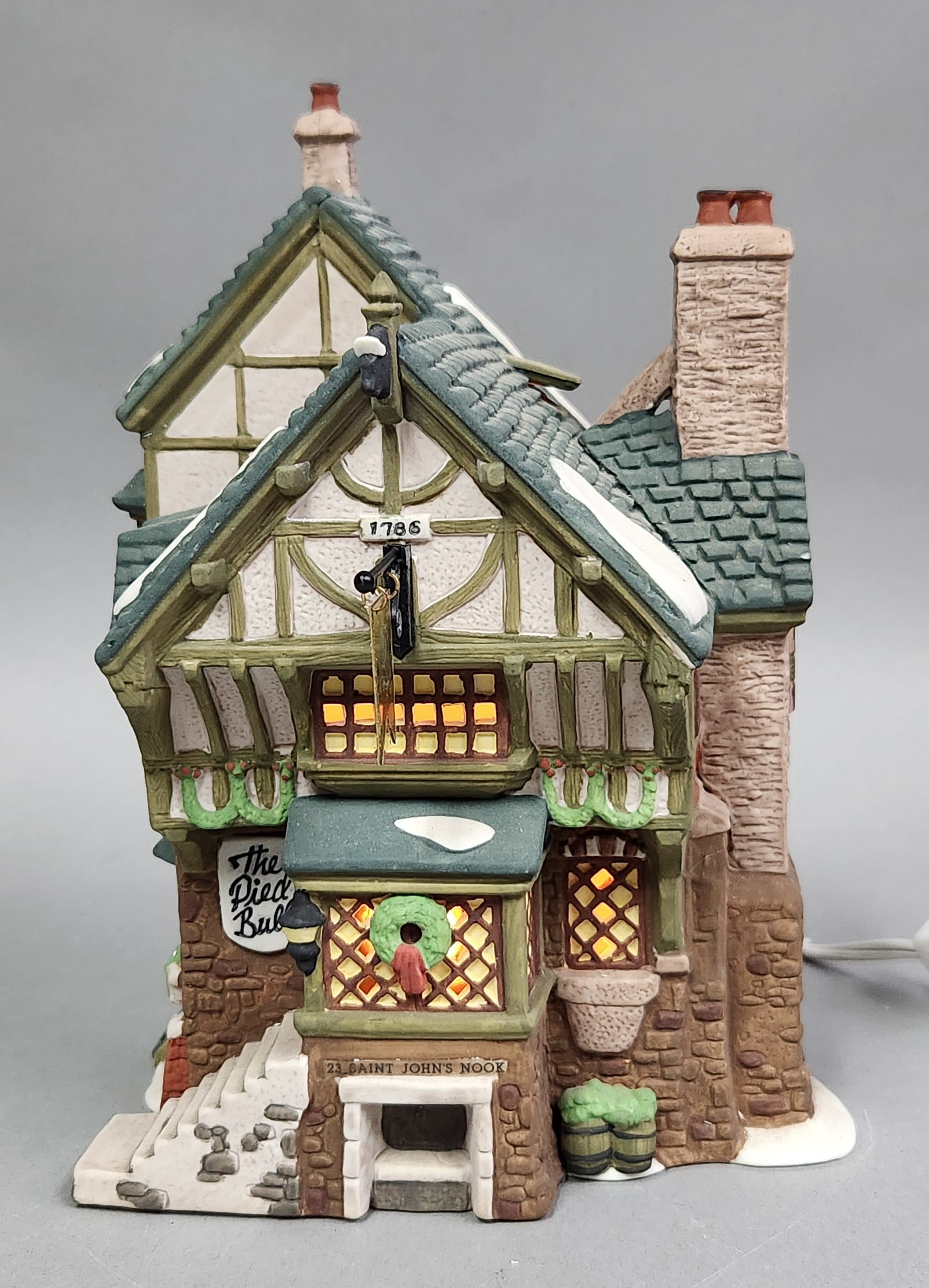 Department 56 Pied Bull Inn