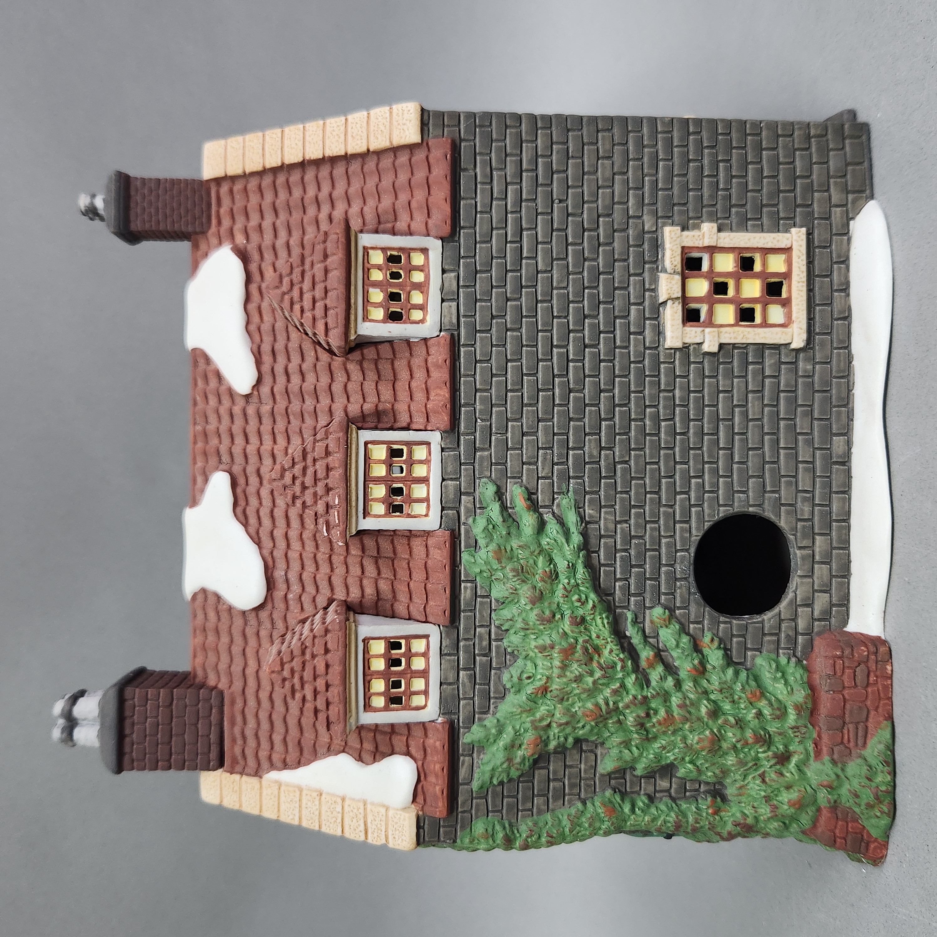 Department 56 Dedlock Arms