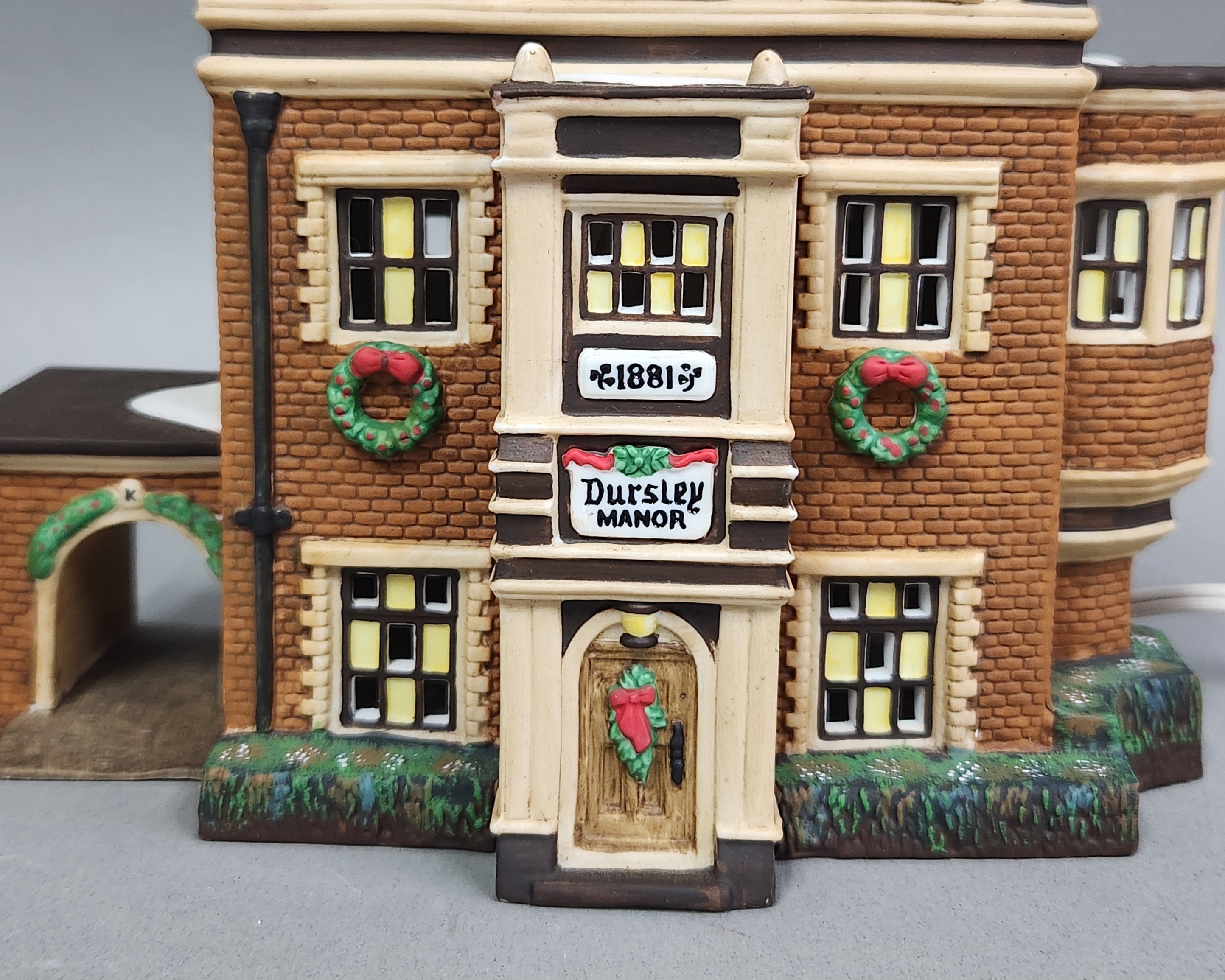 Department 56 Dursley Manor