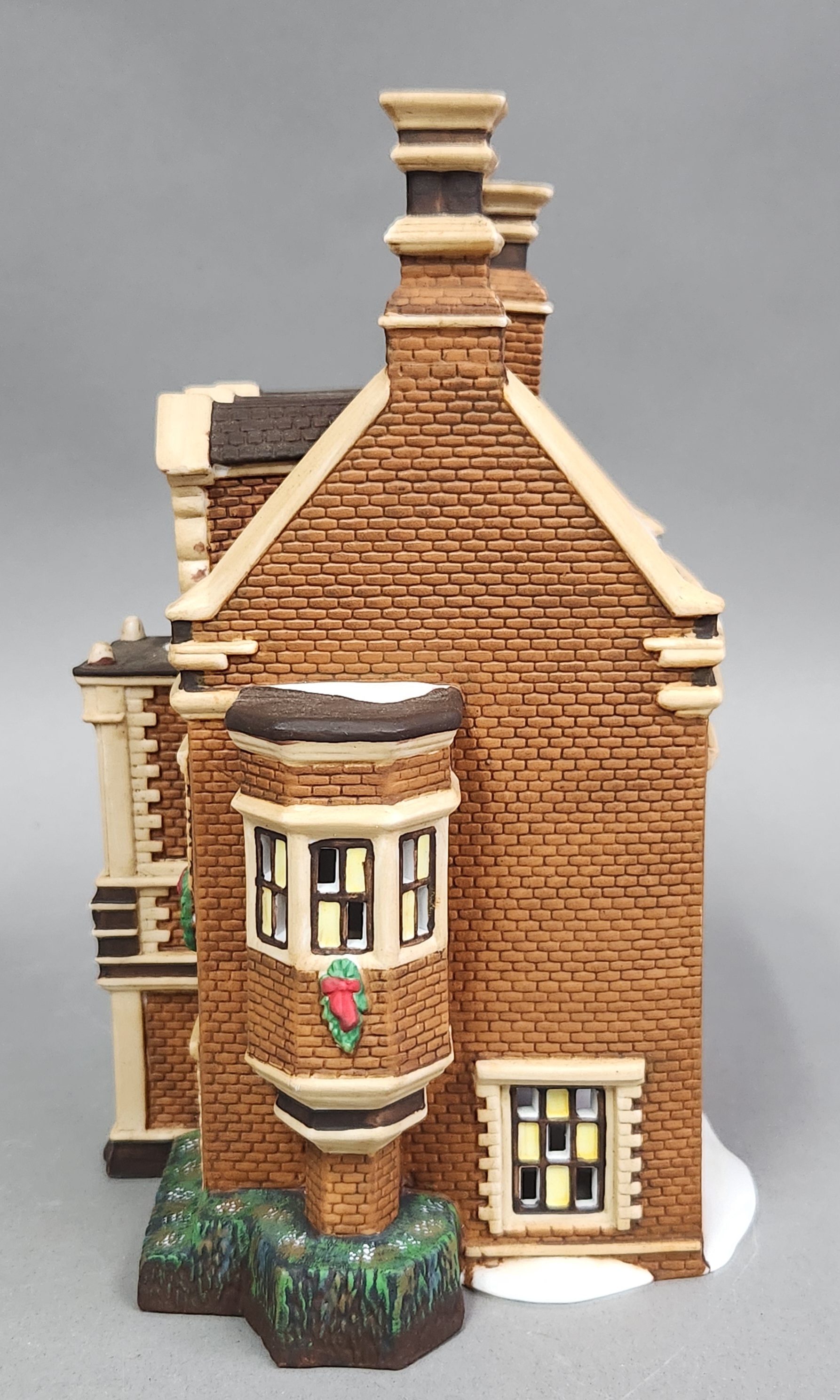 Department 56 Dursley Manor