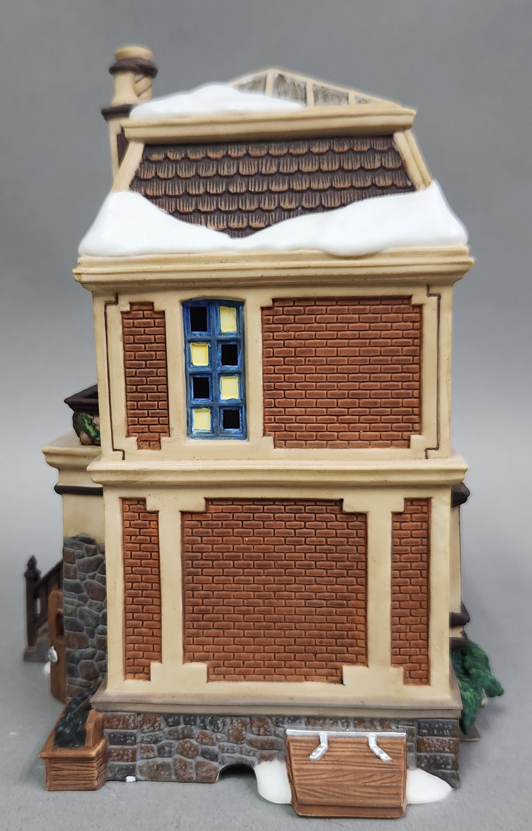 Dept 56 Fred Holiwell's House