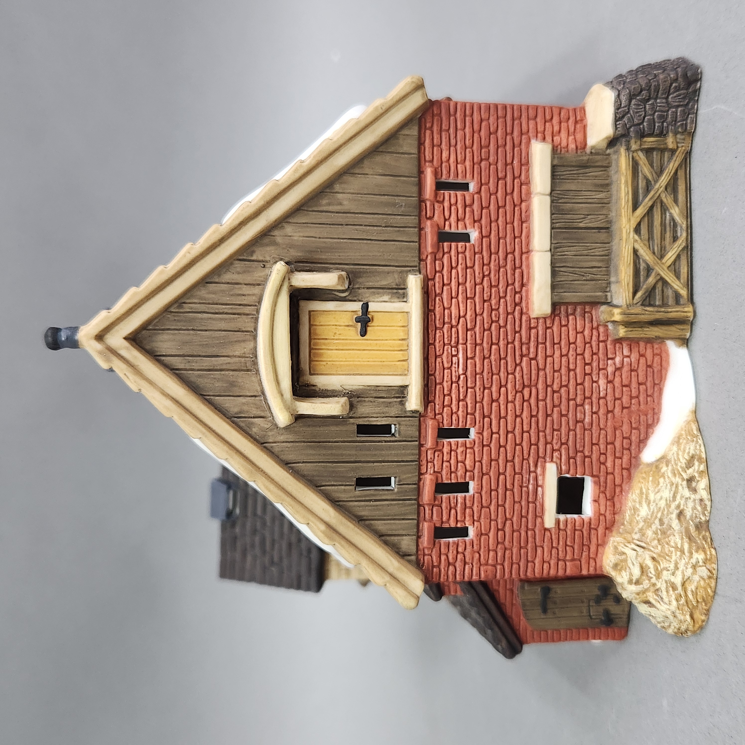 Department 56 Butter Tub Barn