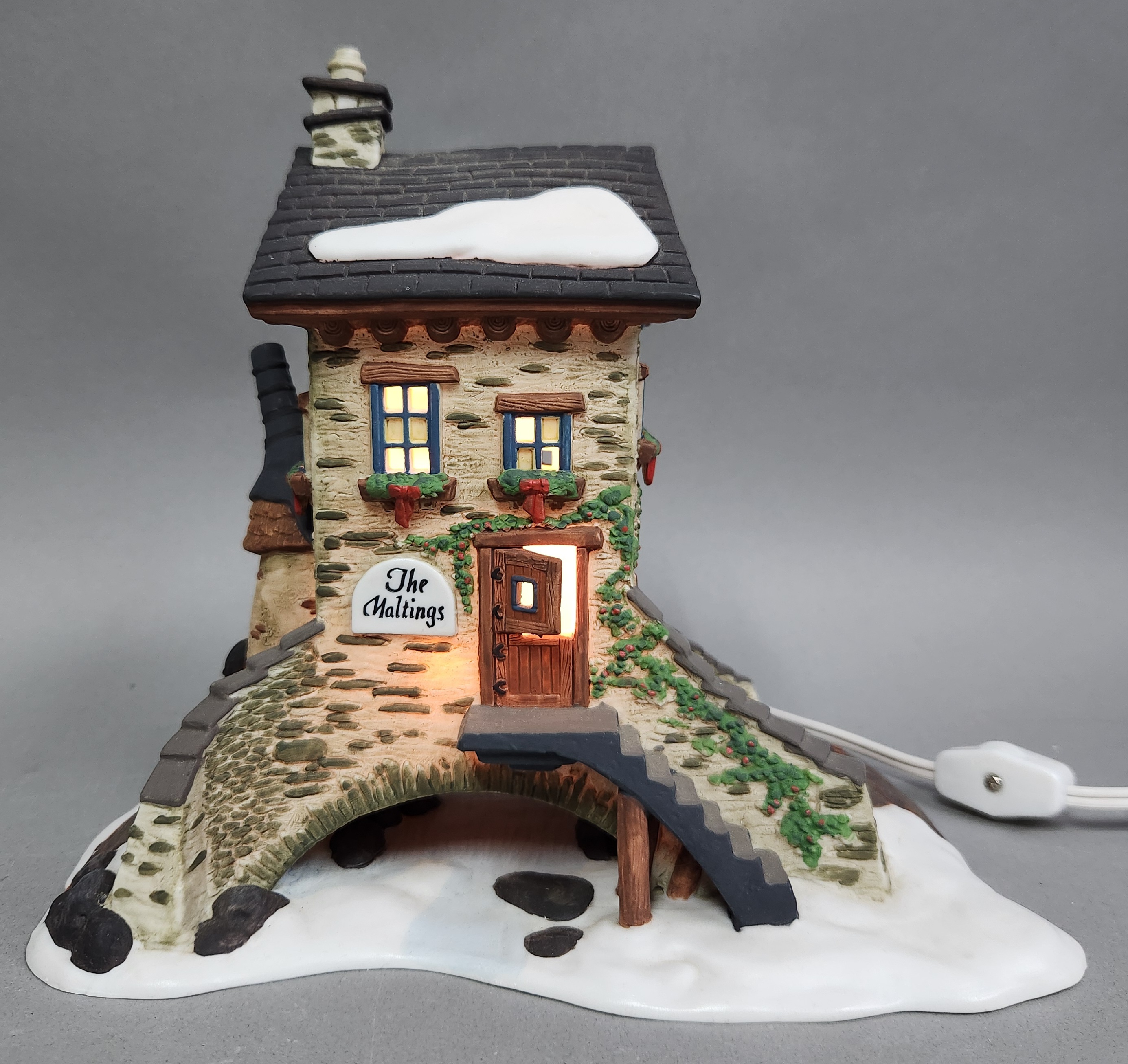 Dept 56 The Maltings Lighted Building
