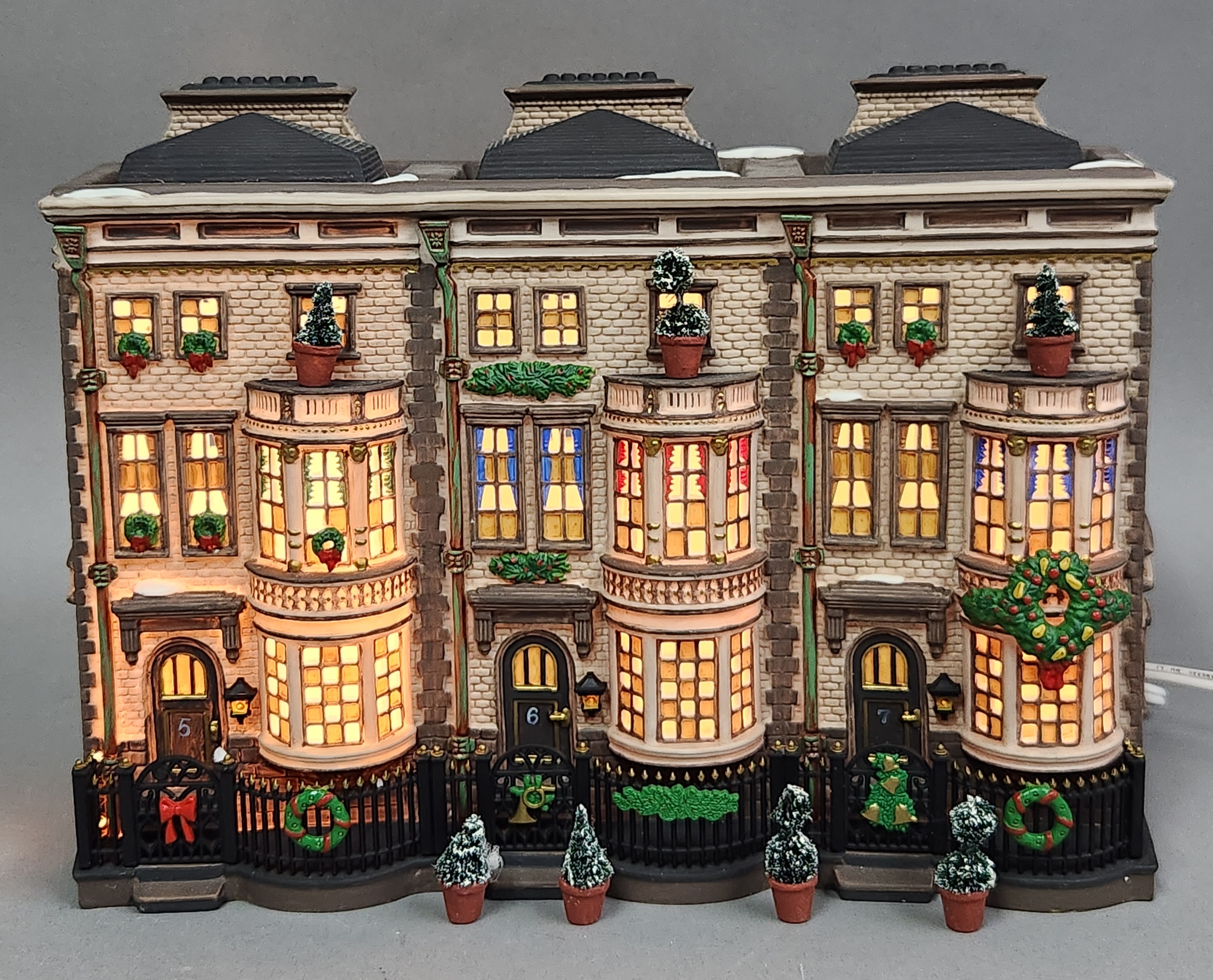 Dept 56 Mulberrie Court Brownstones