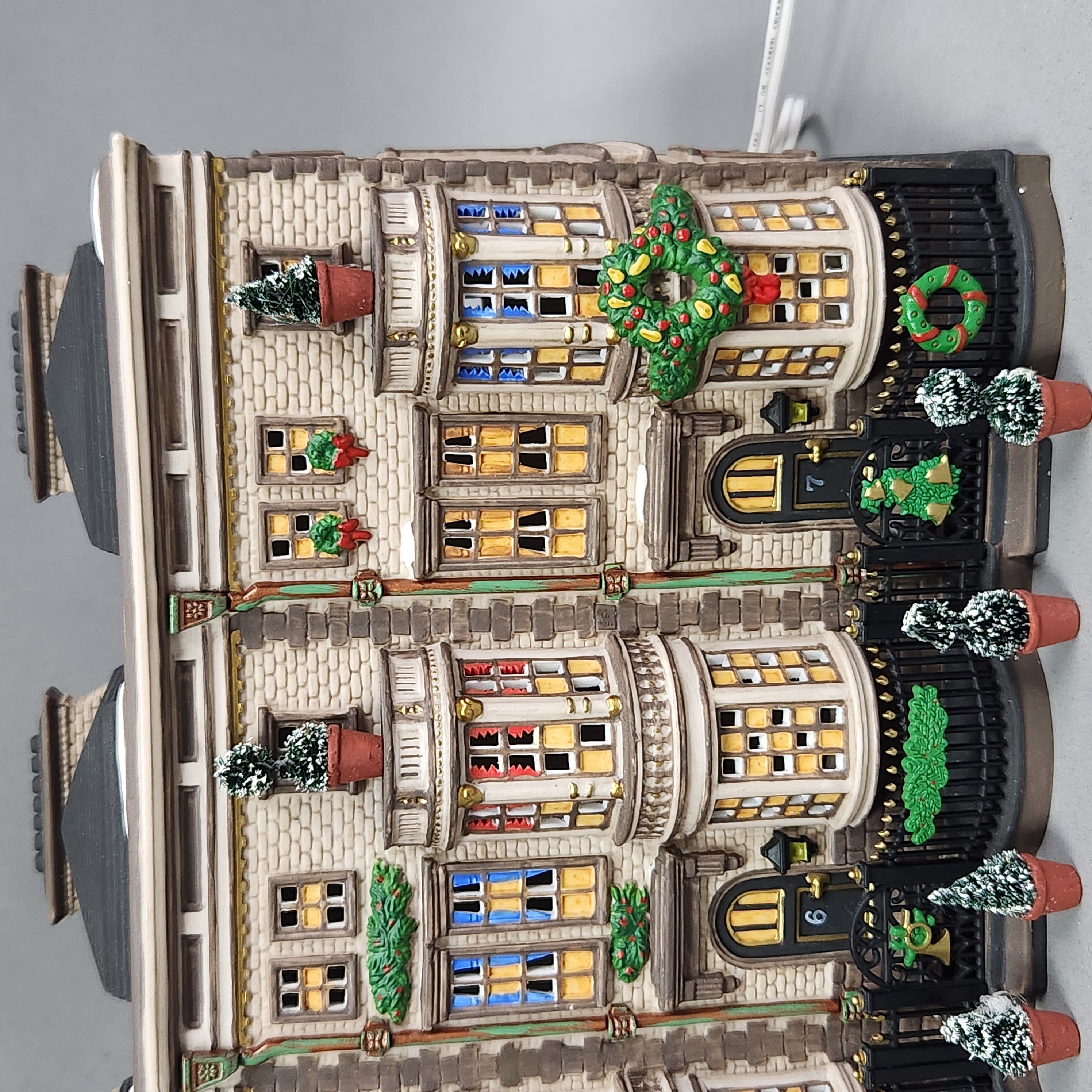 Dept 56 Mulberrie Court Brownstones