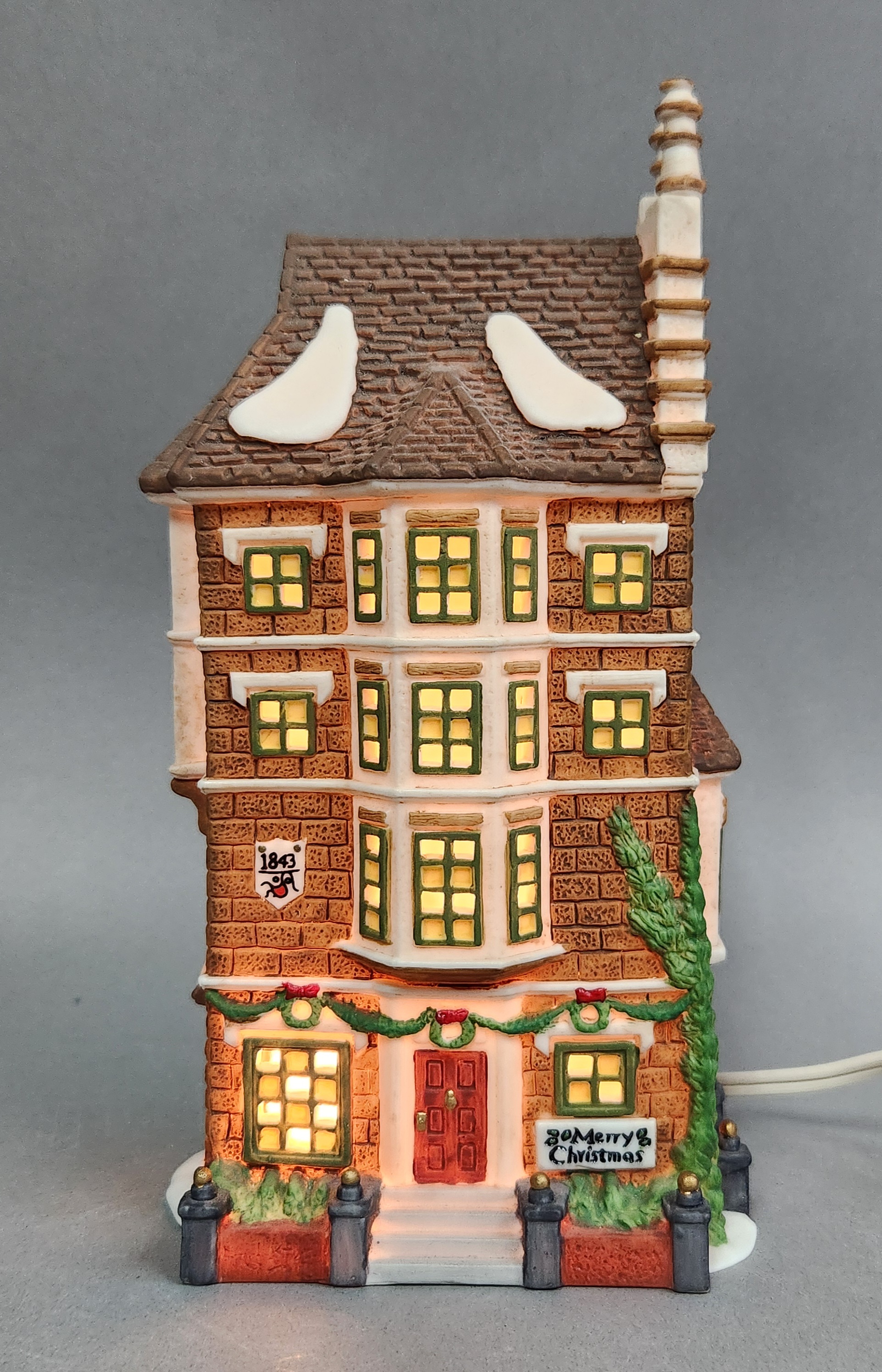 Dept 56 Nephew Fred's Flat