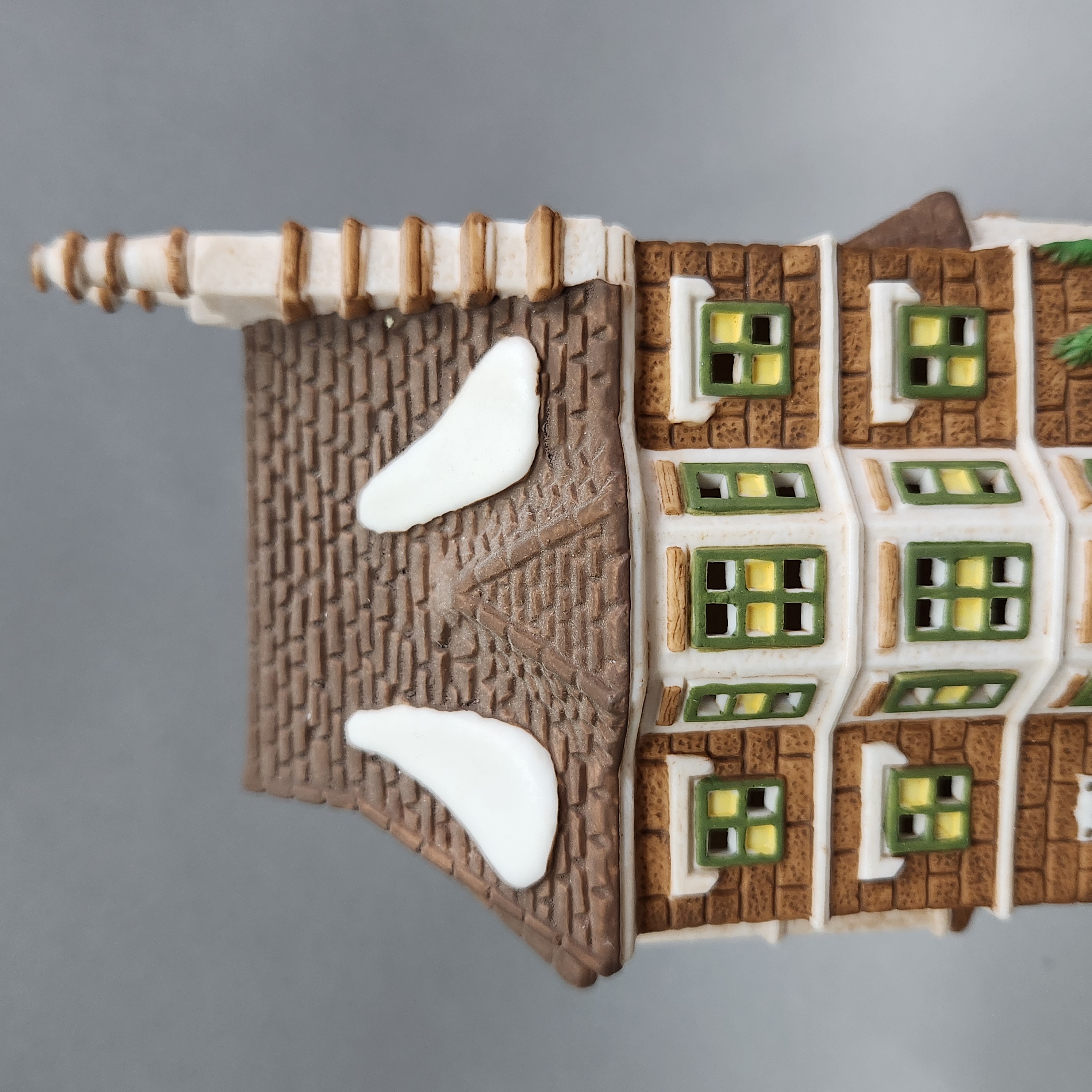 Dept 56 Nephew Fred's Flat