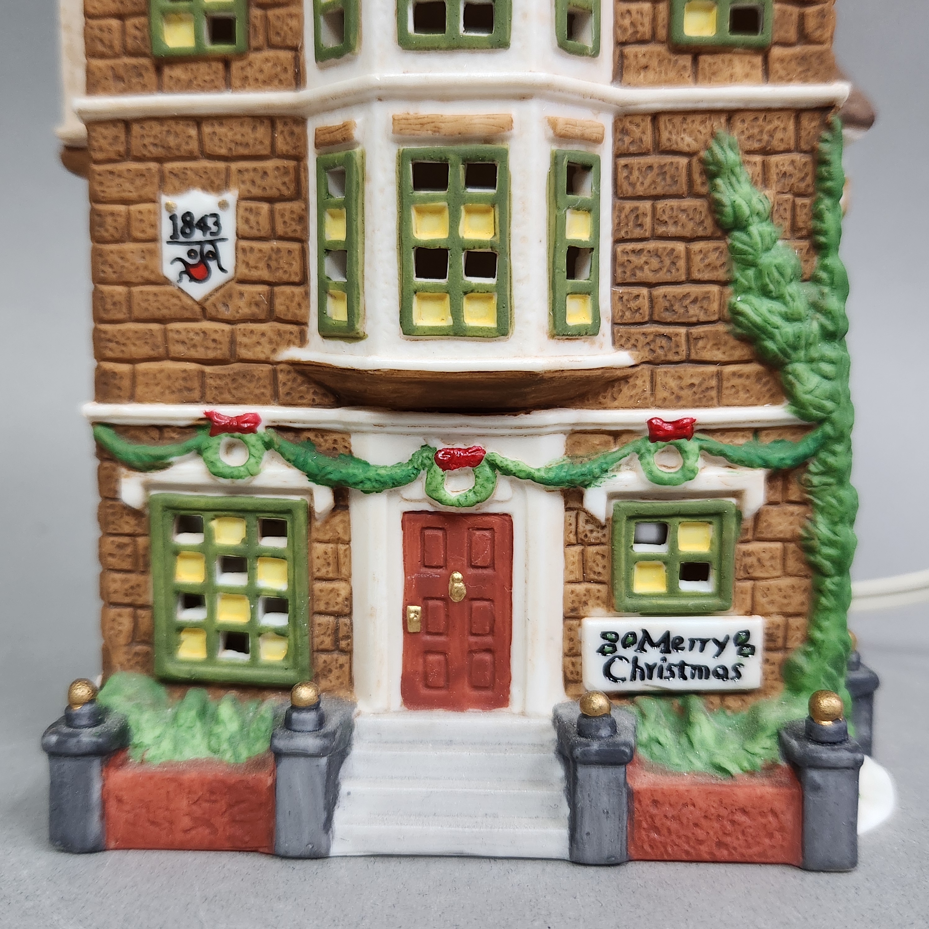 Dept 56 Nephew Fred's Flat