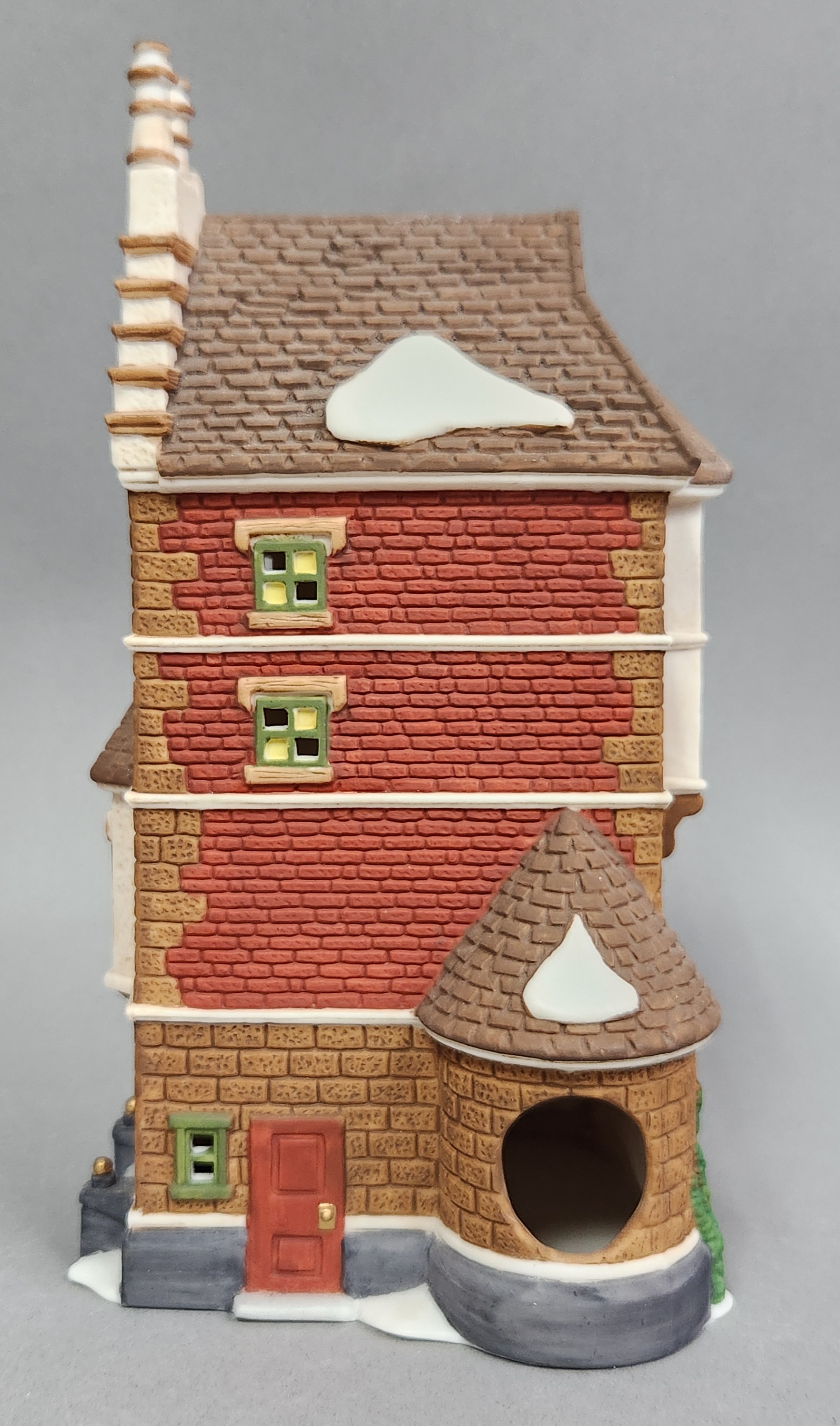 Dept 56 Nephew Fred's Flat