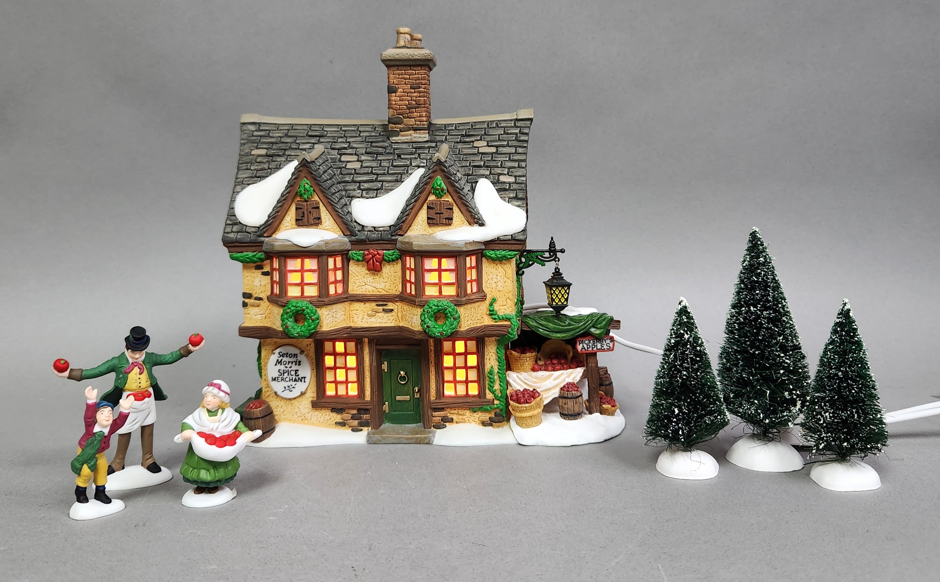 Dept 56 Seton Morris Spice Merchant Set