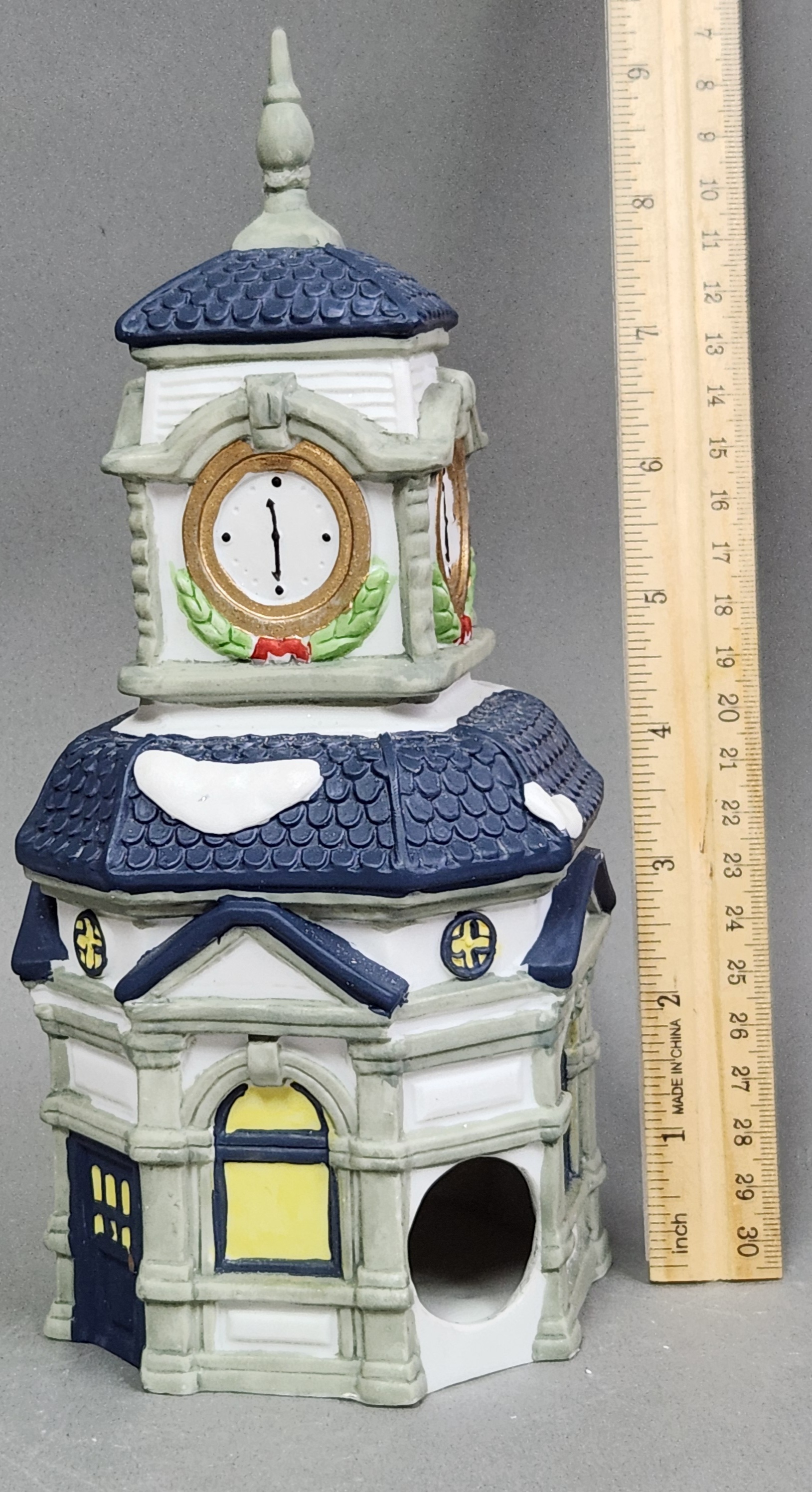 Lemax & Dickens Collectables Lighted Village Buildings