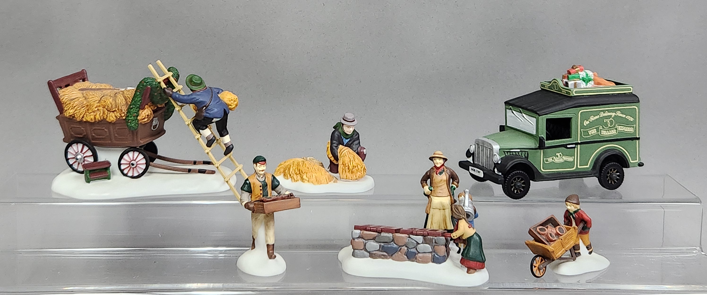Dept 56 Porcelain Heritage Village Accessories