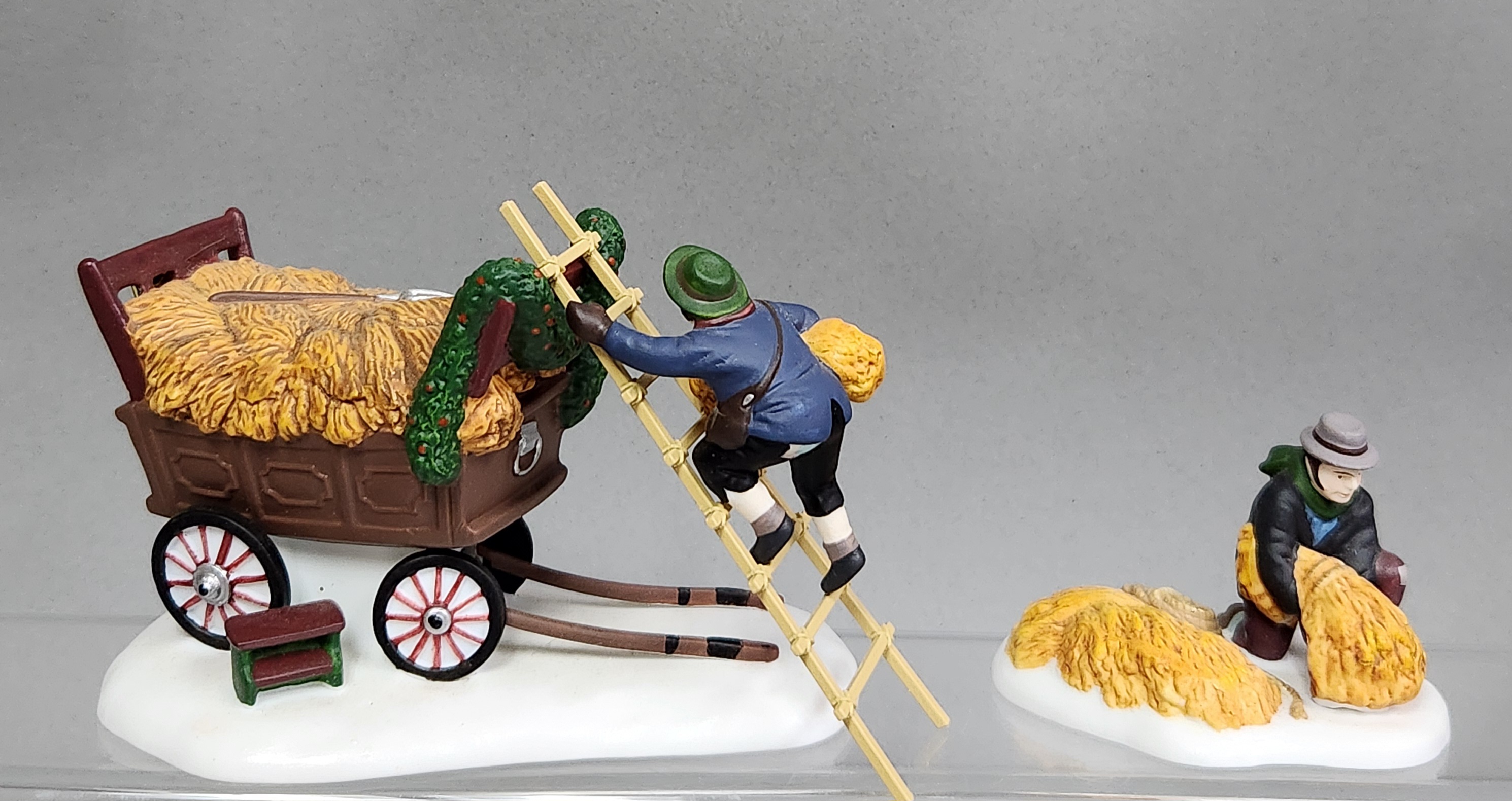 Dept 56 Porcelain Heritage Village Accessories