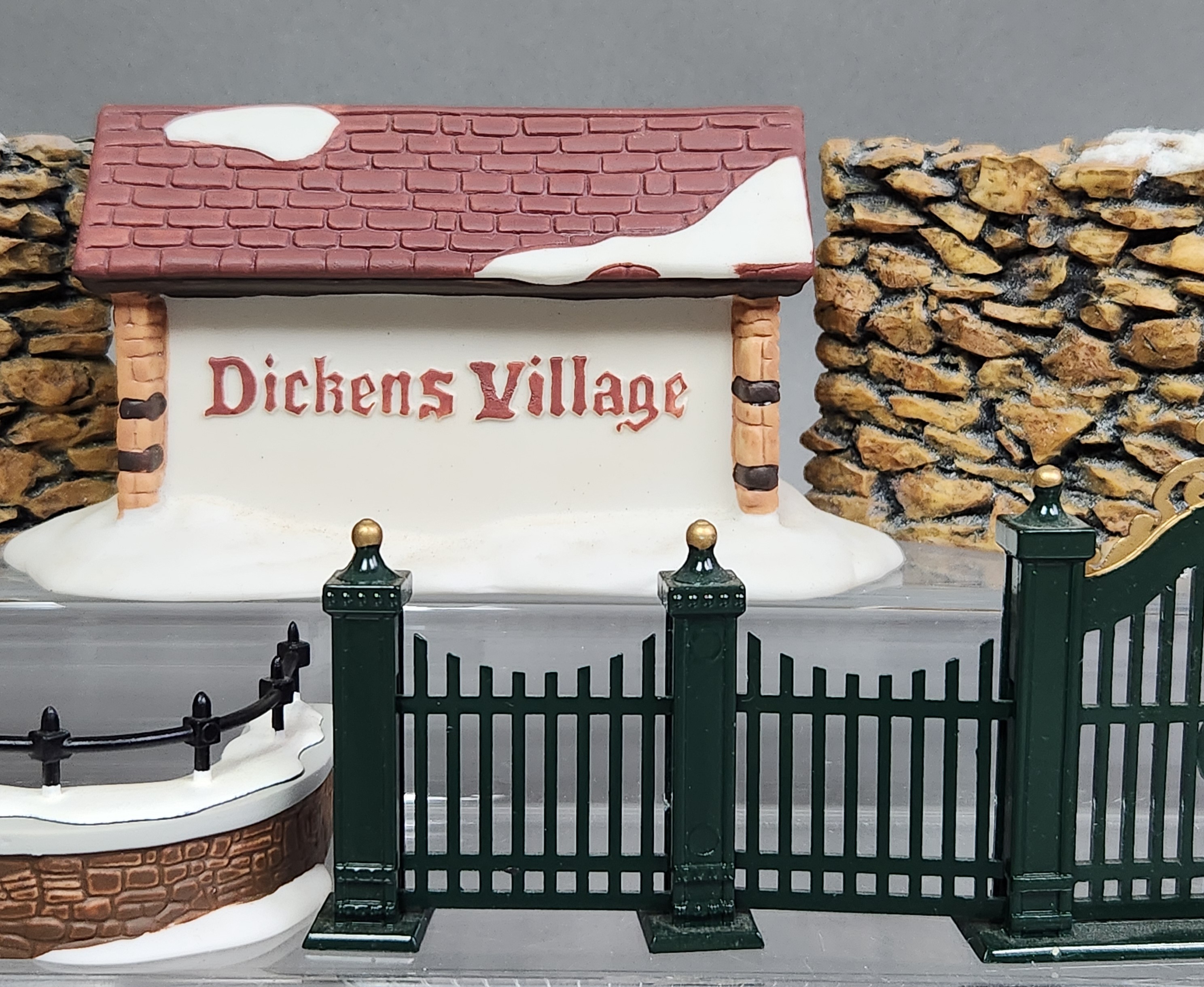 Dept 56 Heritage Village Accessories