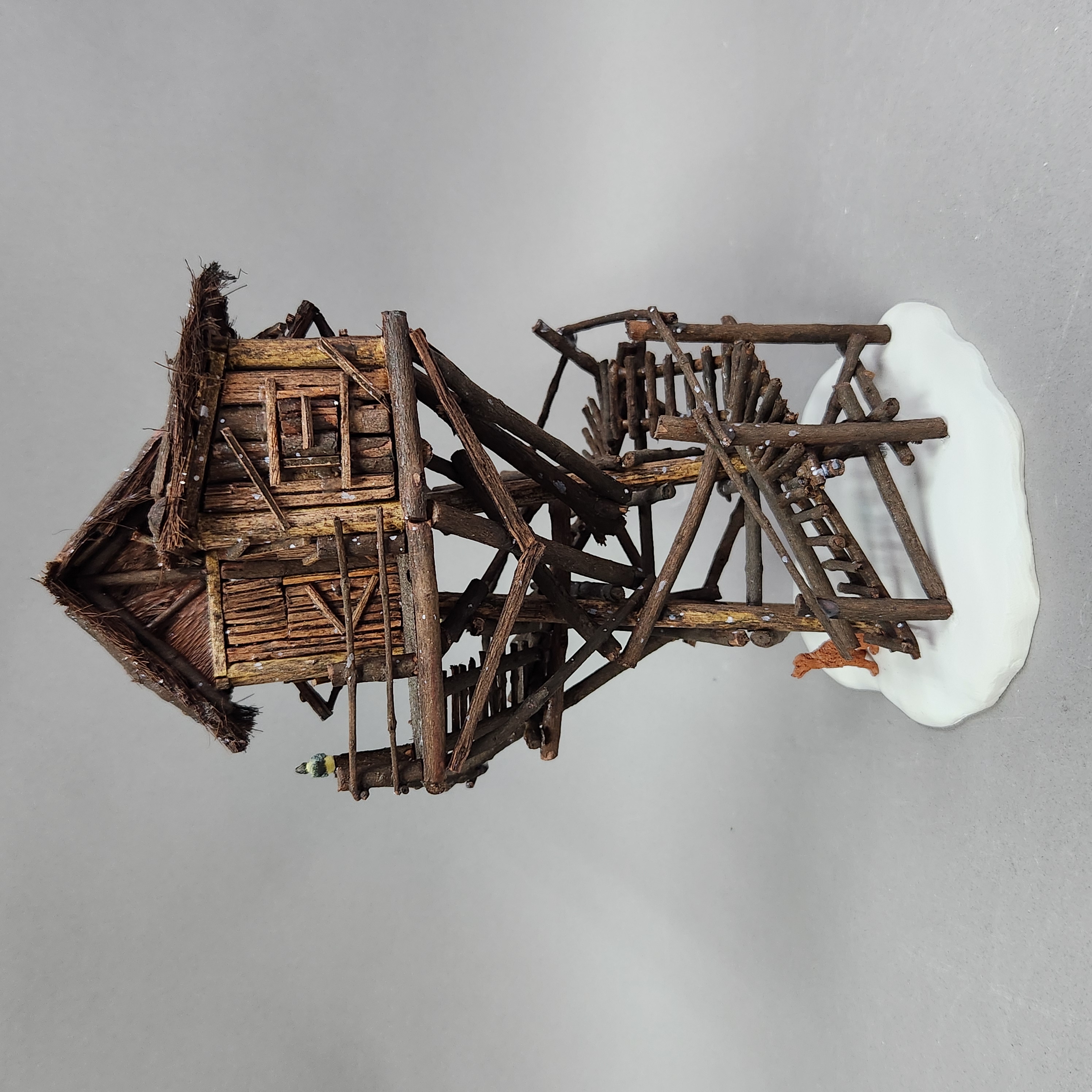 Lemax Pinewood Perch Treehouse