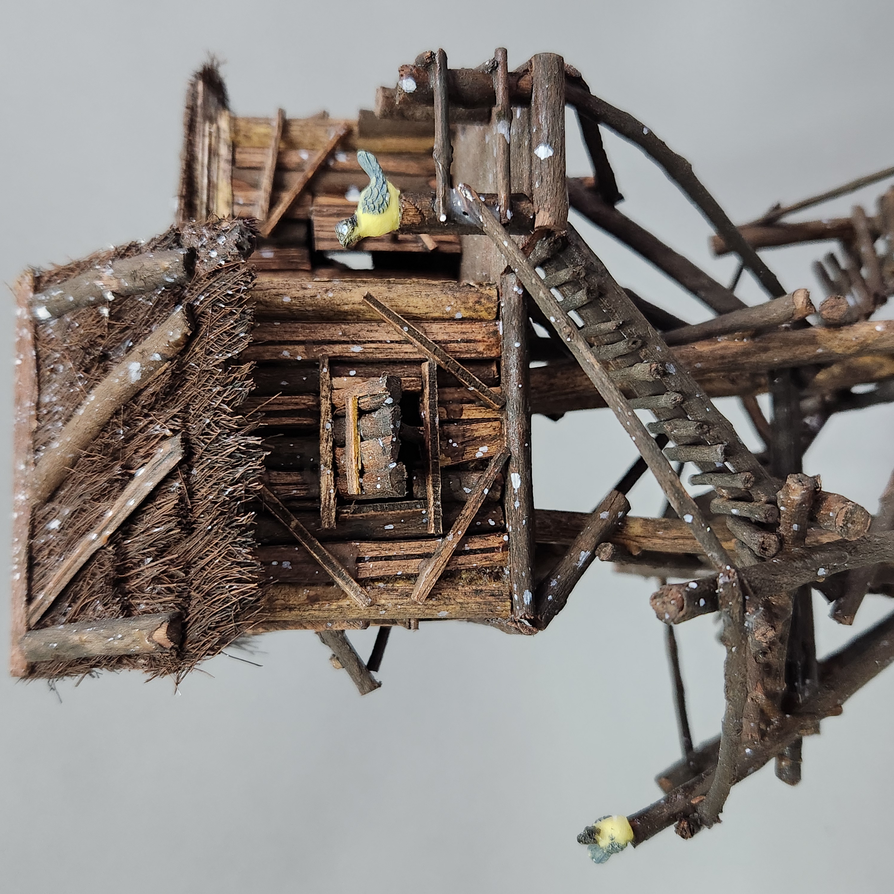 Lemax Pinewood Perch Treehouse
