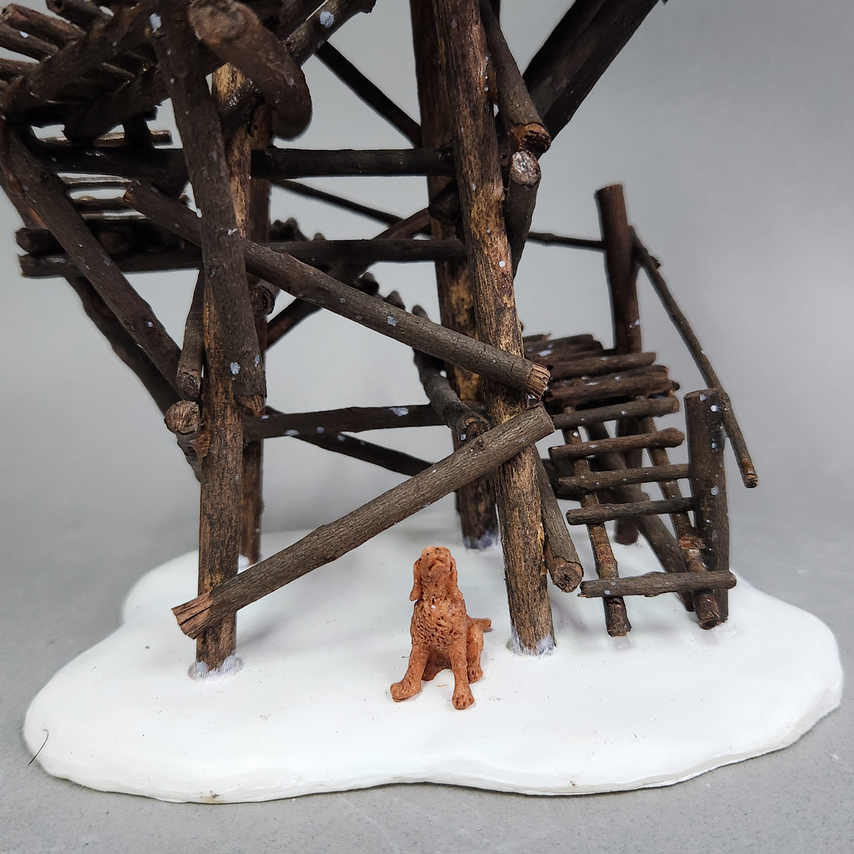 Lemax Pinewood Perch Treehouse
