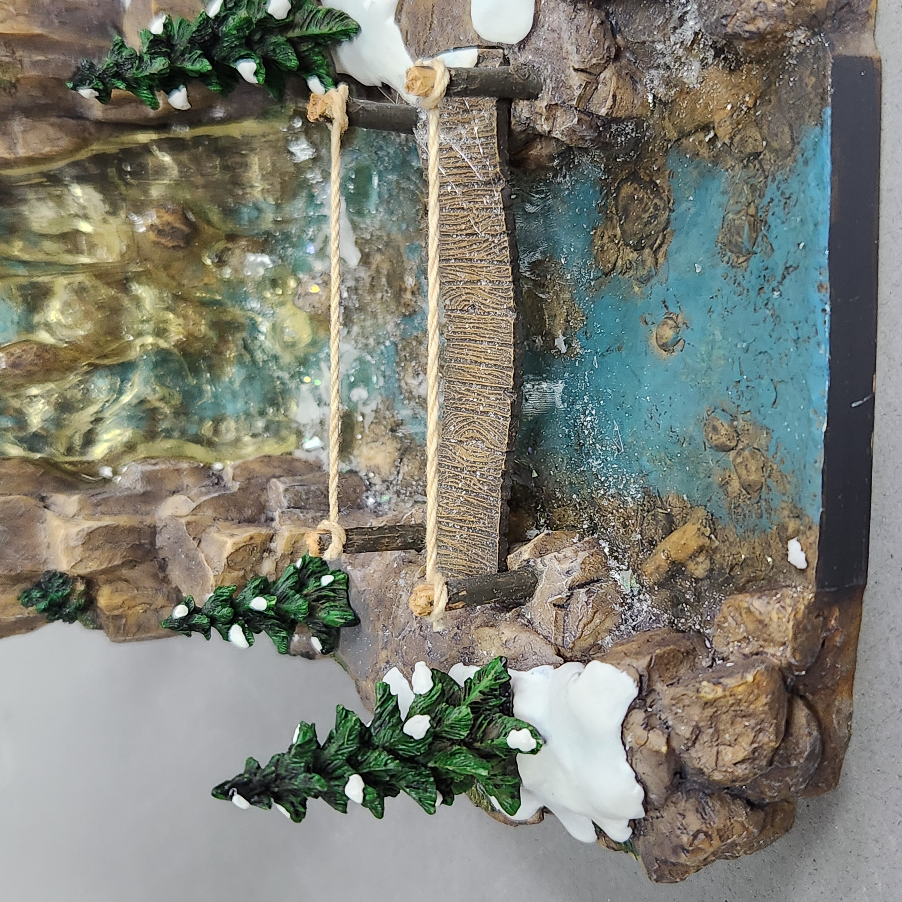 Dept 56 Resin Mountain Creek Waterfall