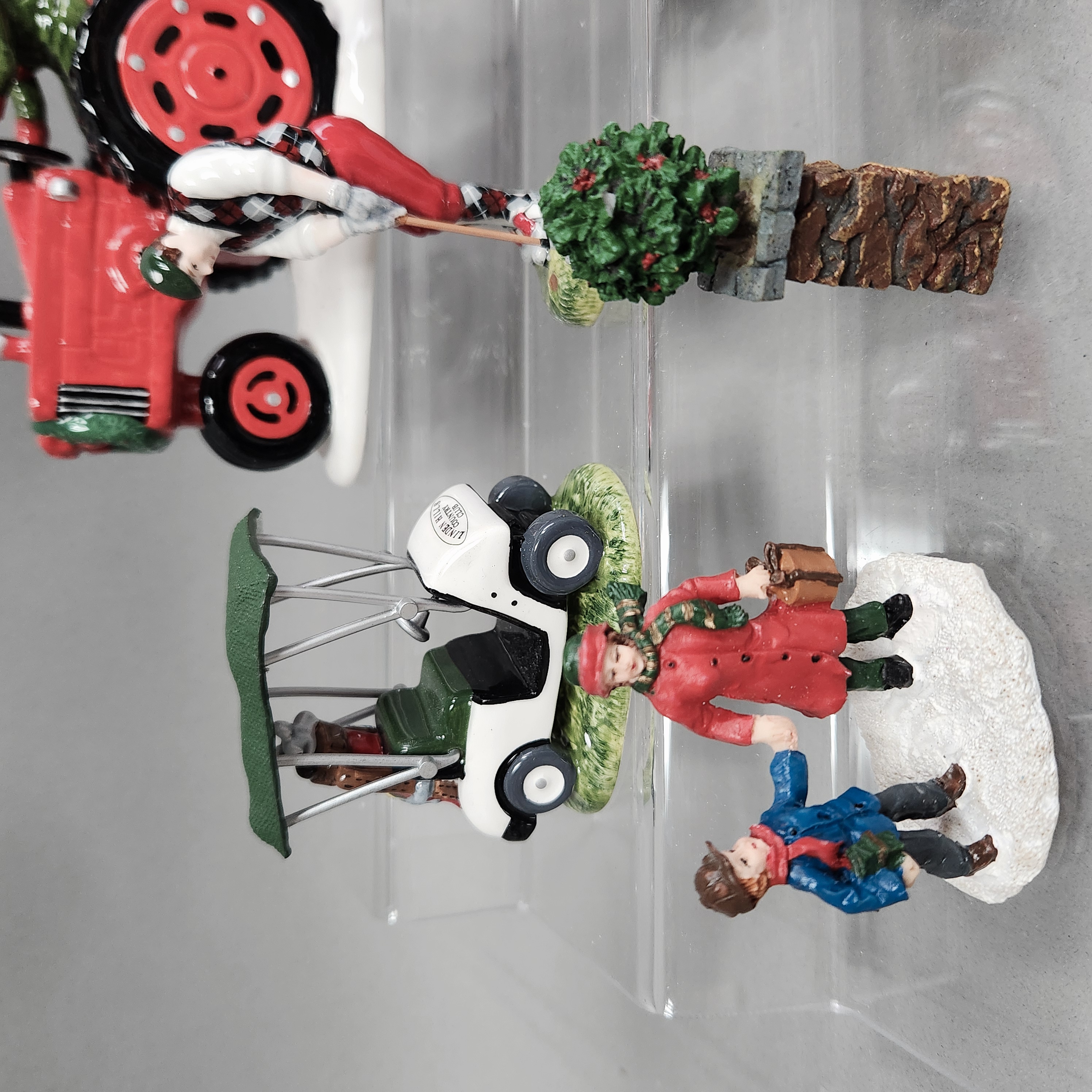 Dept 56 Holiday Village Accessories