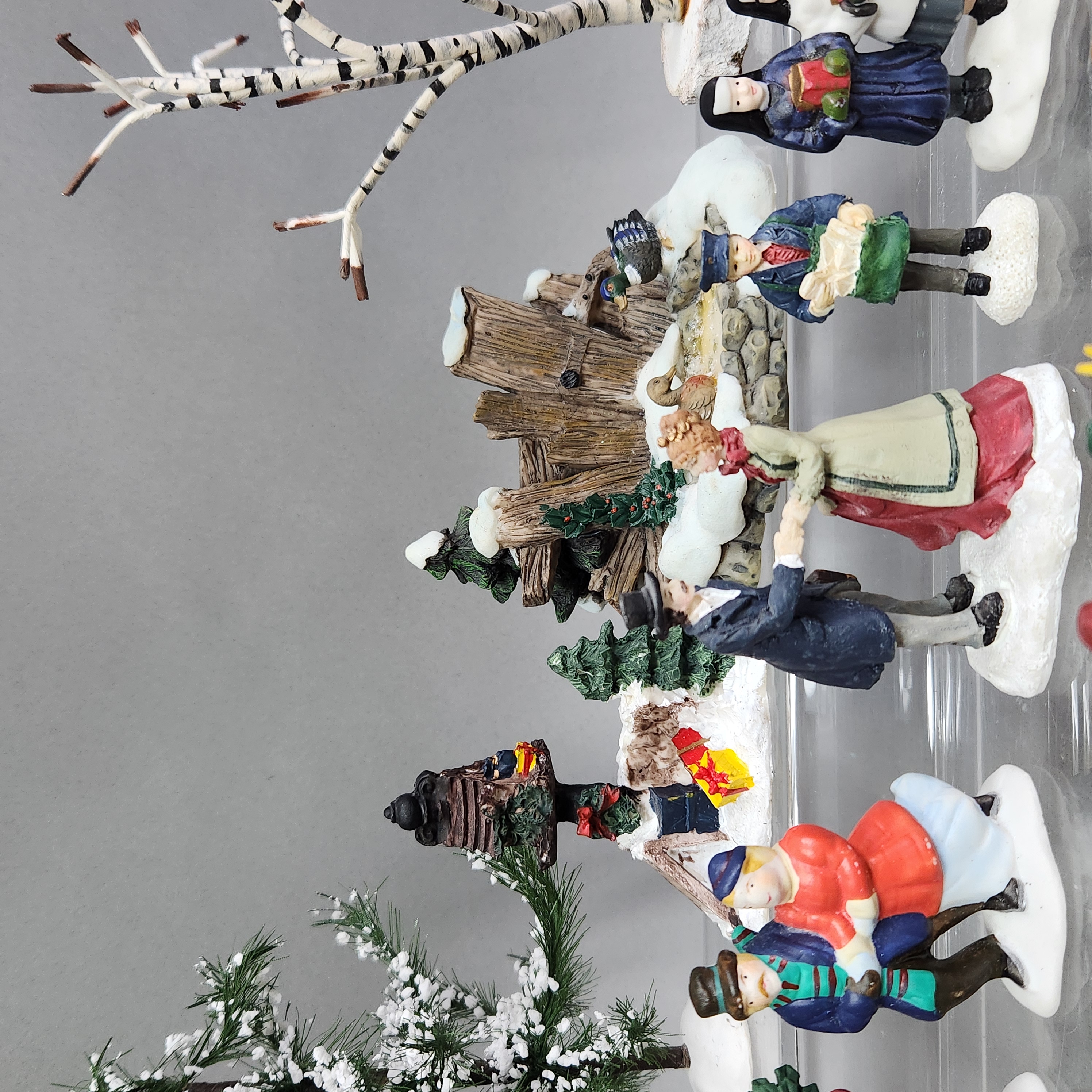 Winter Village Figurines & Scenery