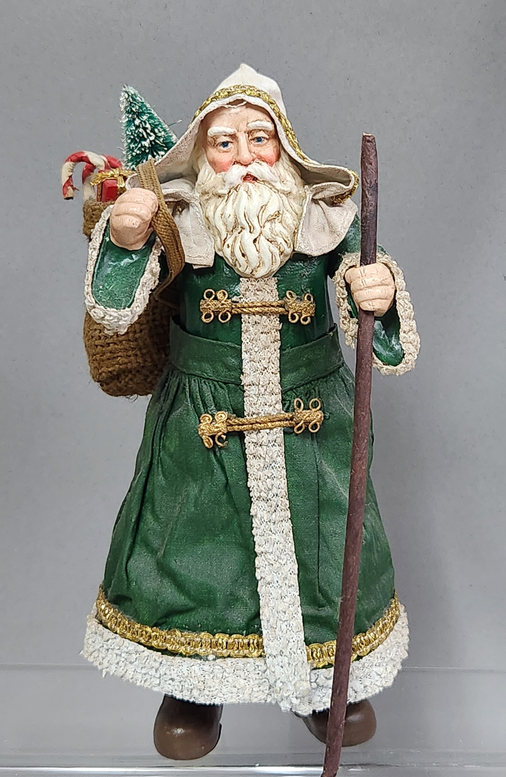 Possible Dreams Clothtique Green Santas