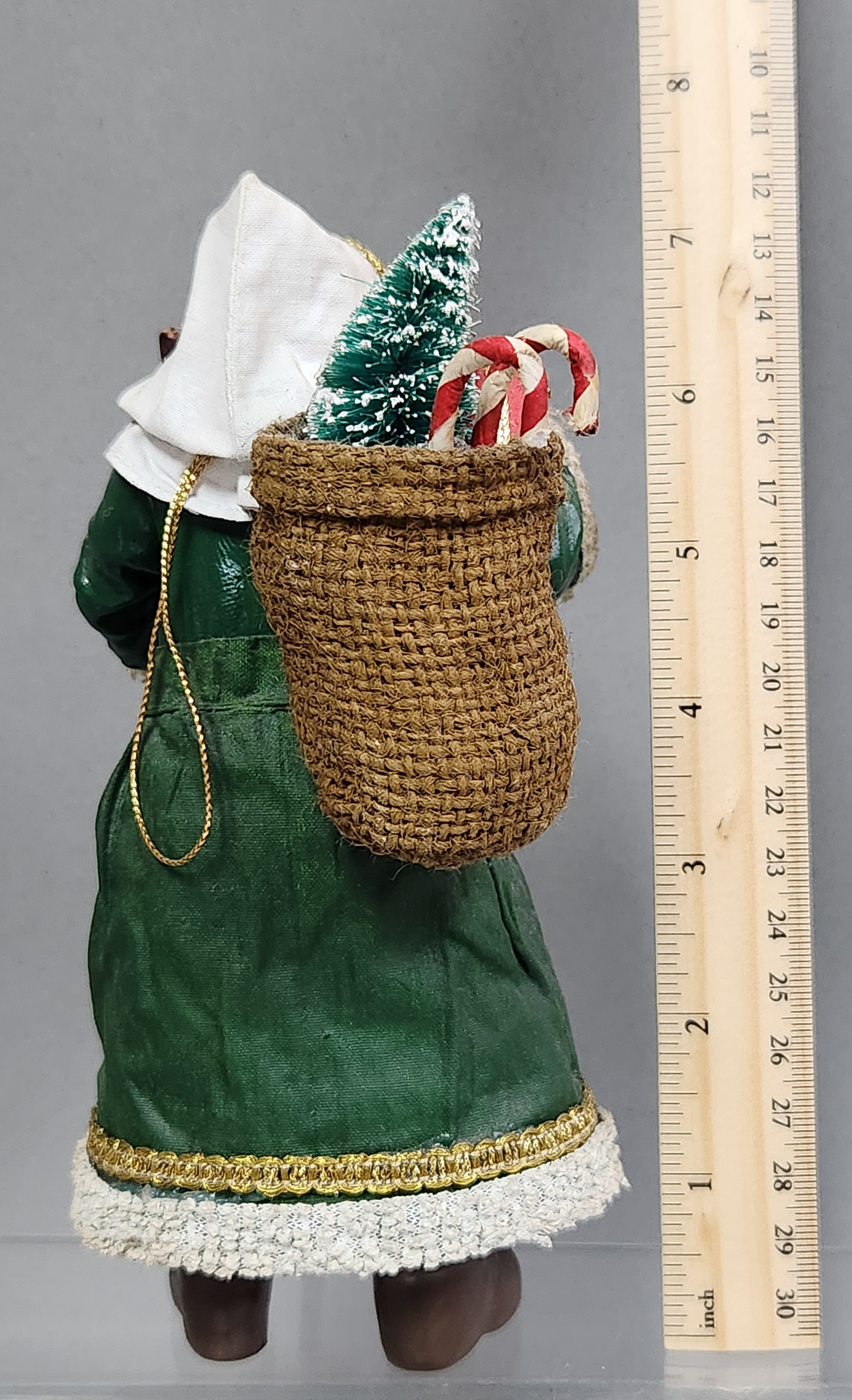 Possible Dreams Clothtique Green Santas