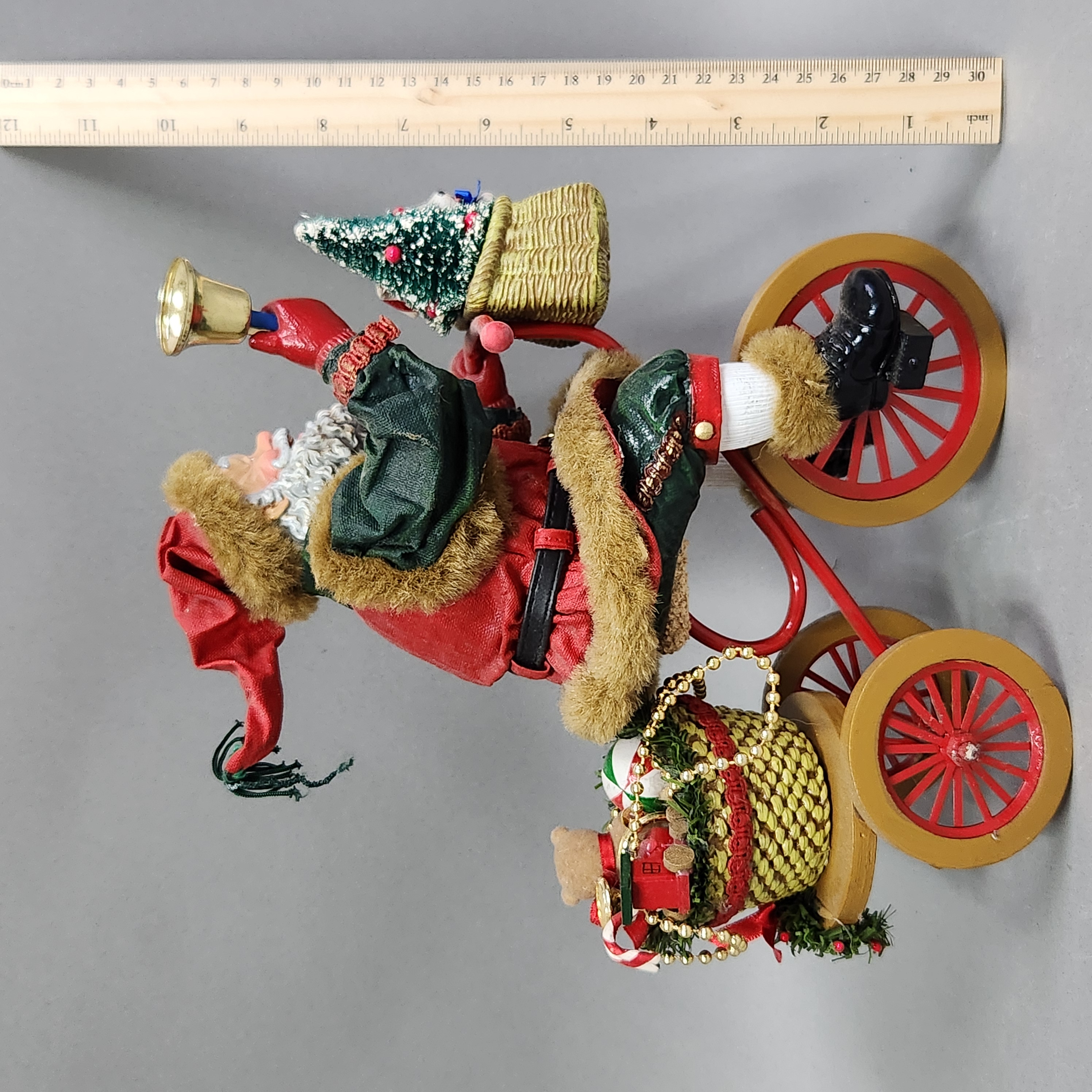 Clothtique Lighting The Way Santa