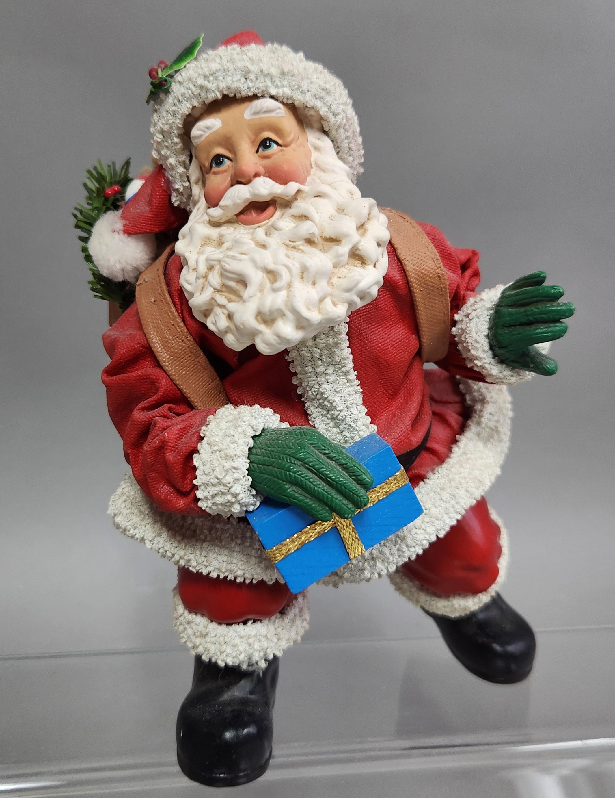 Clothtique Down The Chimney Santa