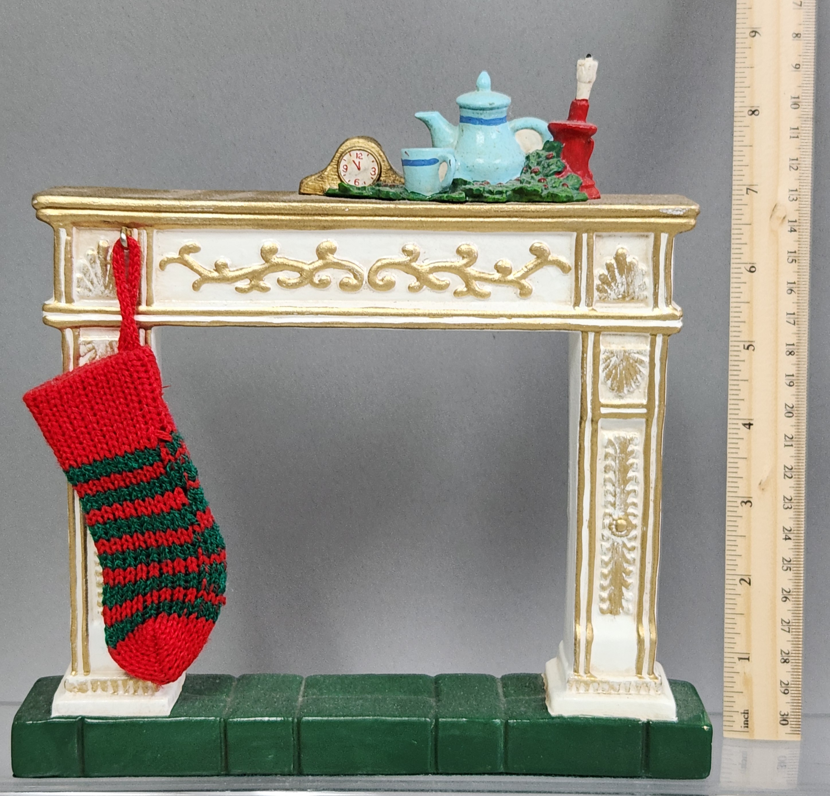 Clothtique Down The Chimney Santa