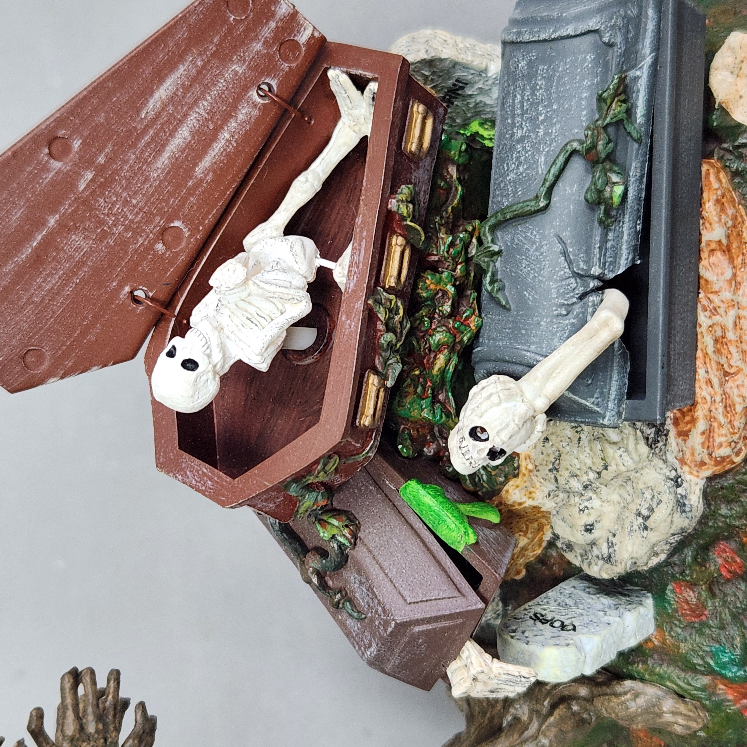 Department 56 Resting My Bones & Graveyard Accessories