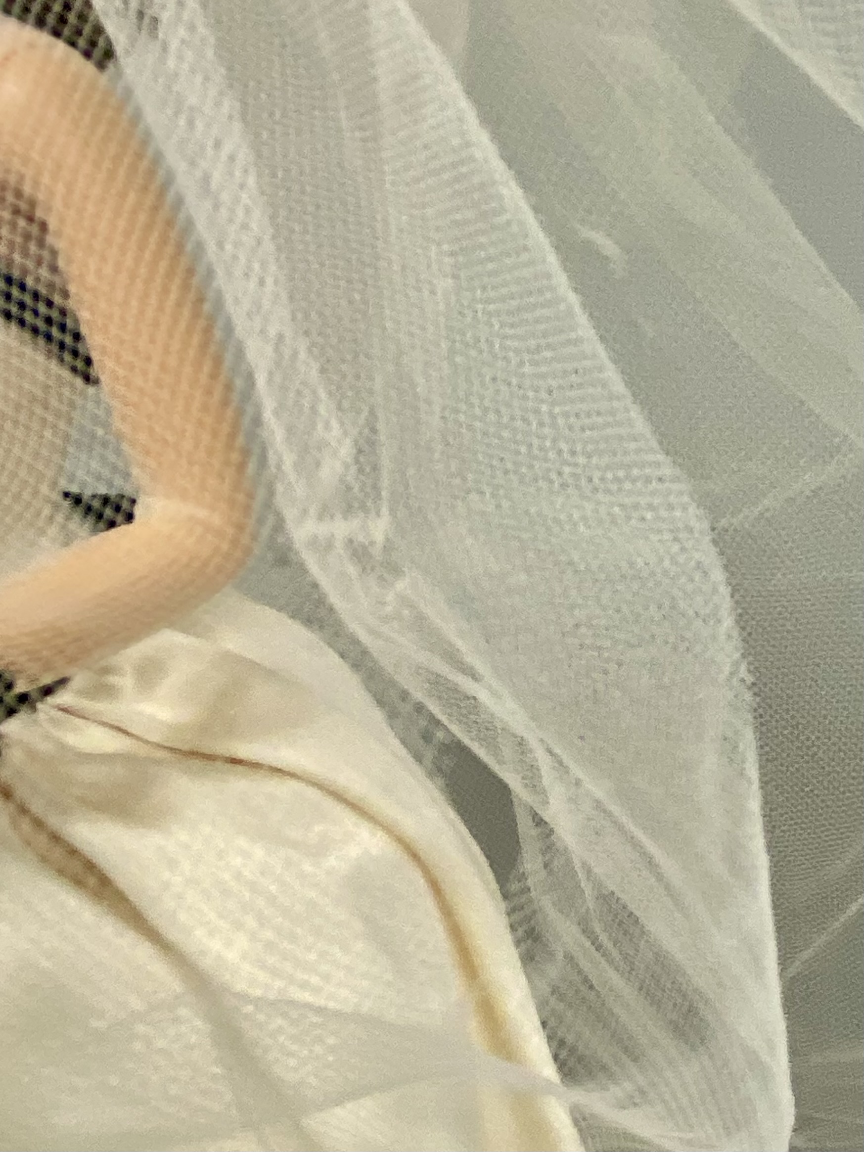 Mattel 1998 Vera Wang Vinyl Bride Barbie