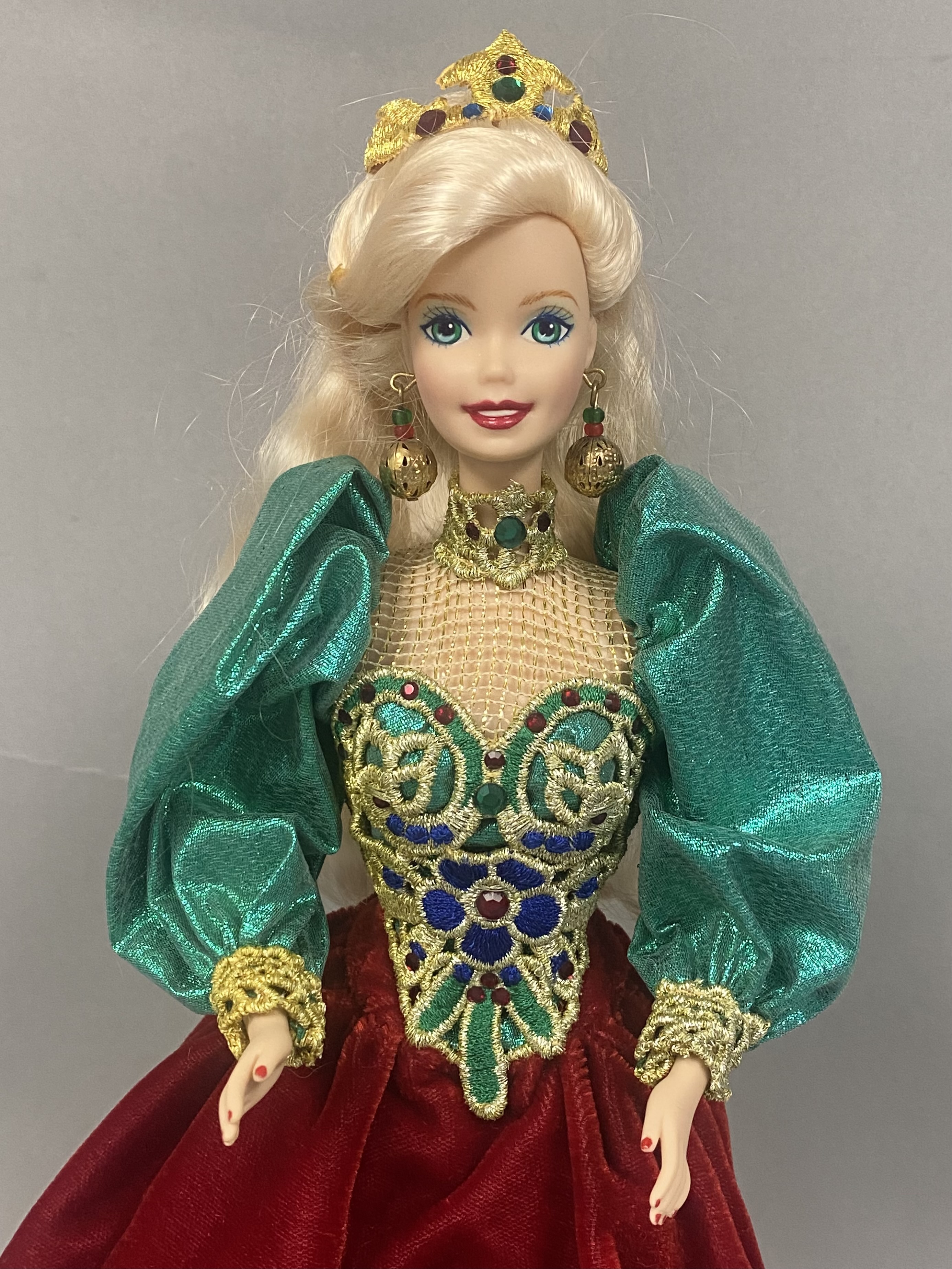 Mattel Holiday Jewel & Memories Barbies