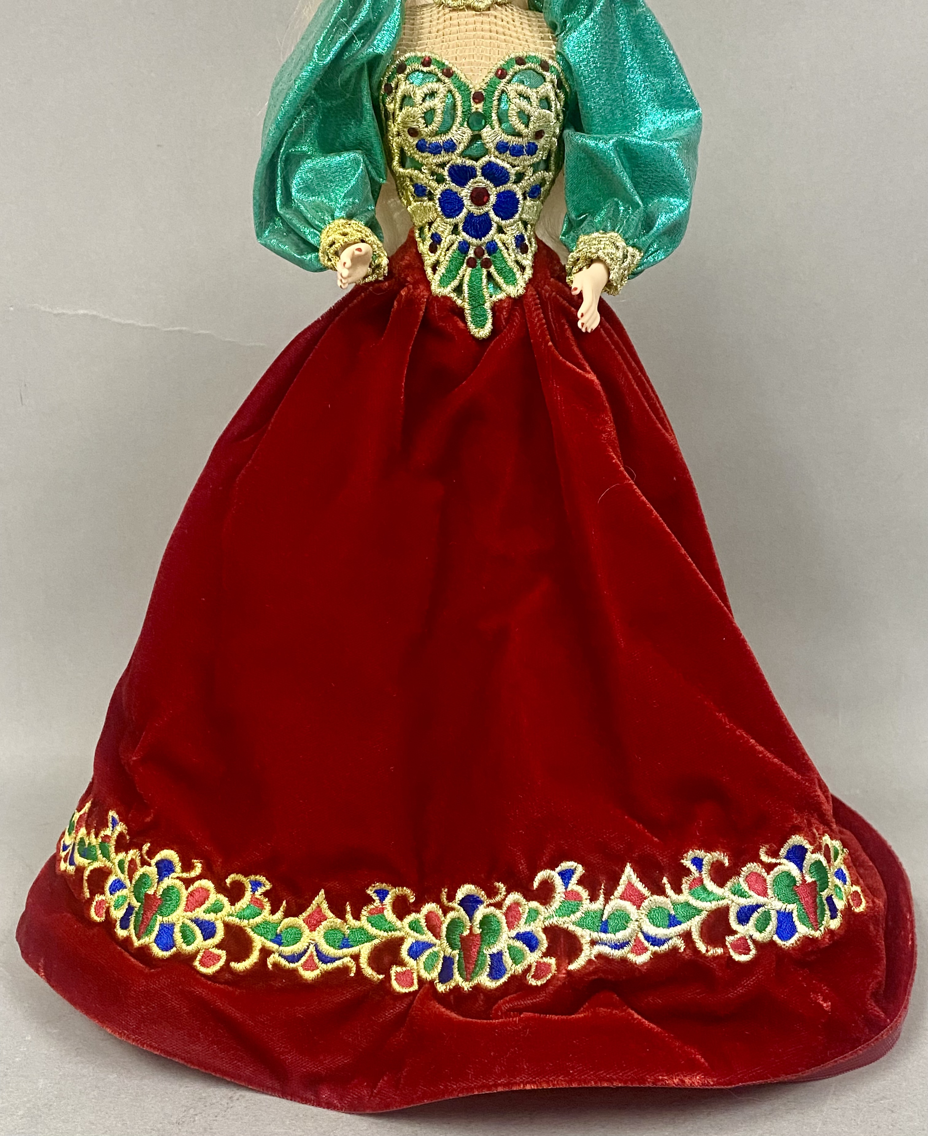 Mattel Holiday Jewel & Memories Barbies