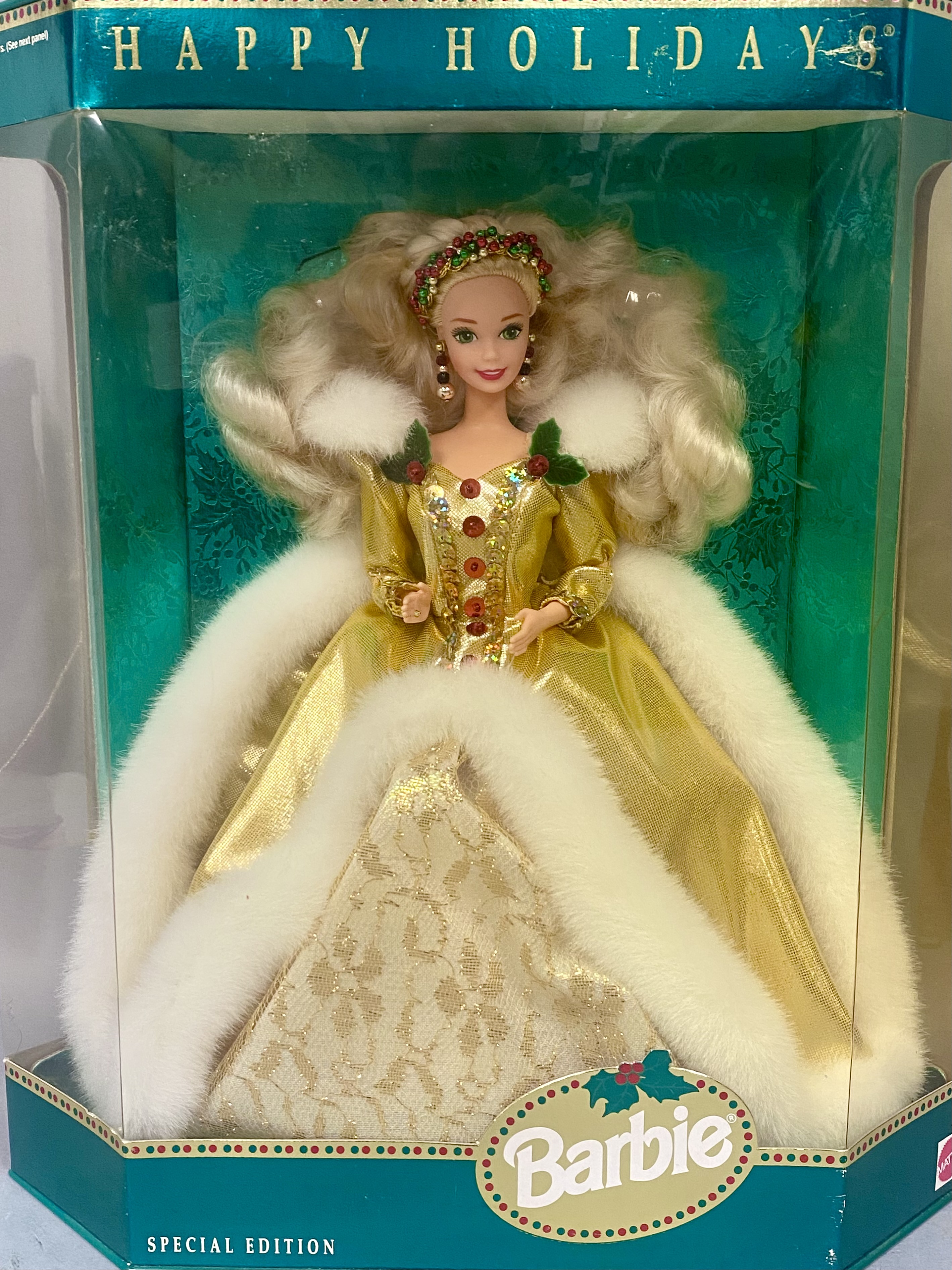 2 Mattel Happy Holidays Special Edition Barbies