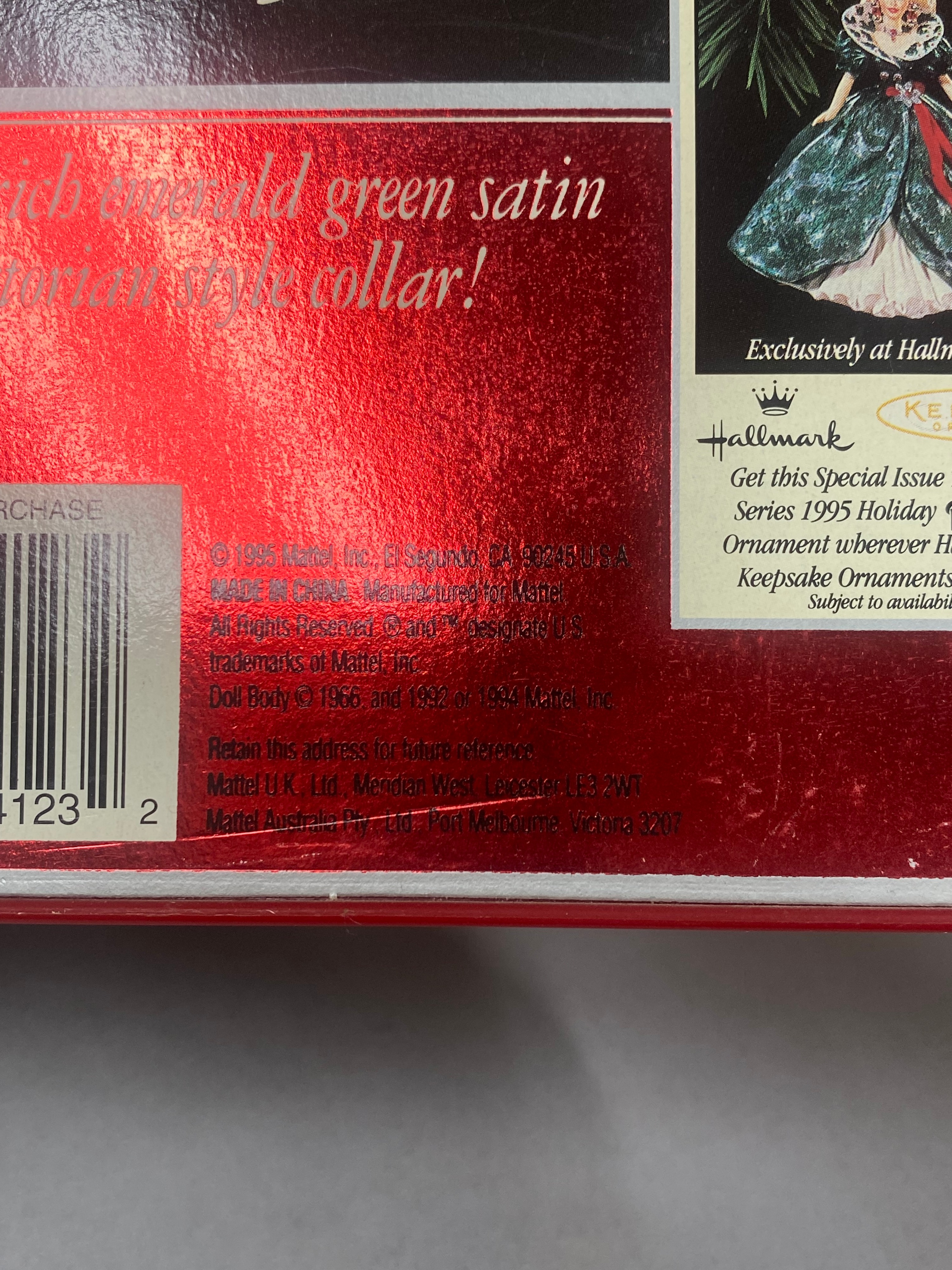 2 Mattel Happy Holidays Special Edition Barbies