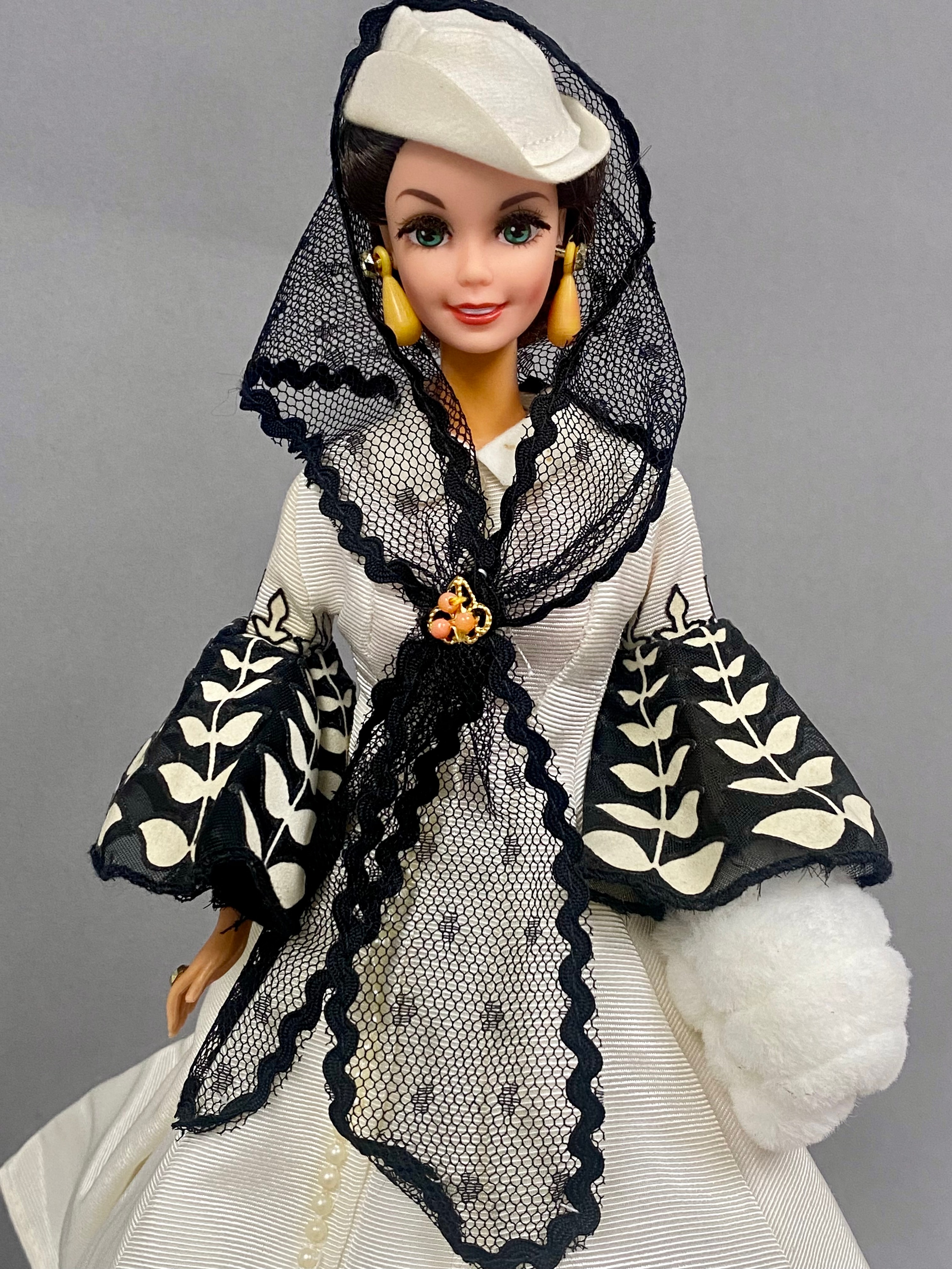 Scarlett O'Hara & Rhett Butler Dolls