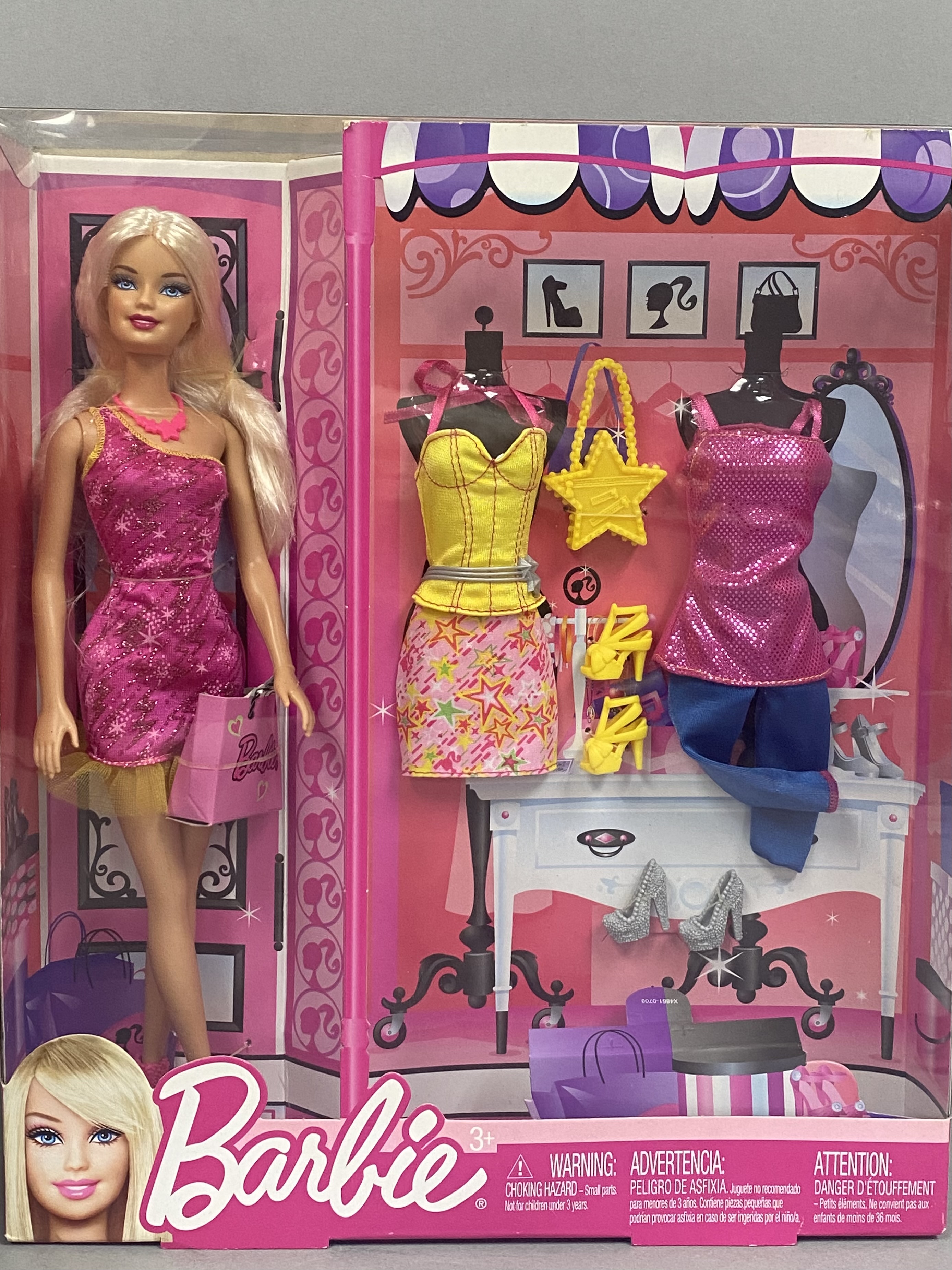 2 Mattel Barbie Style & Fashion Playsets
